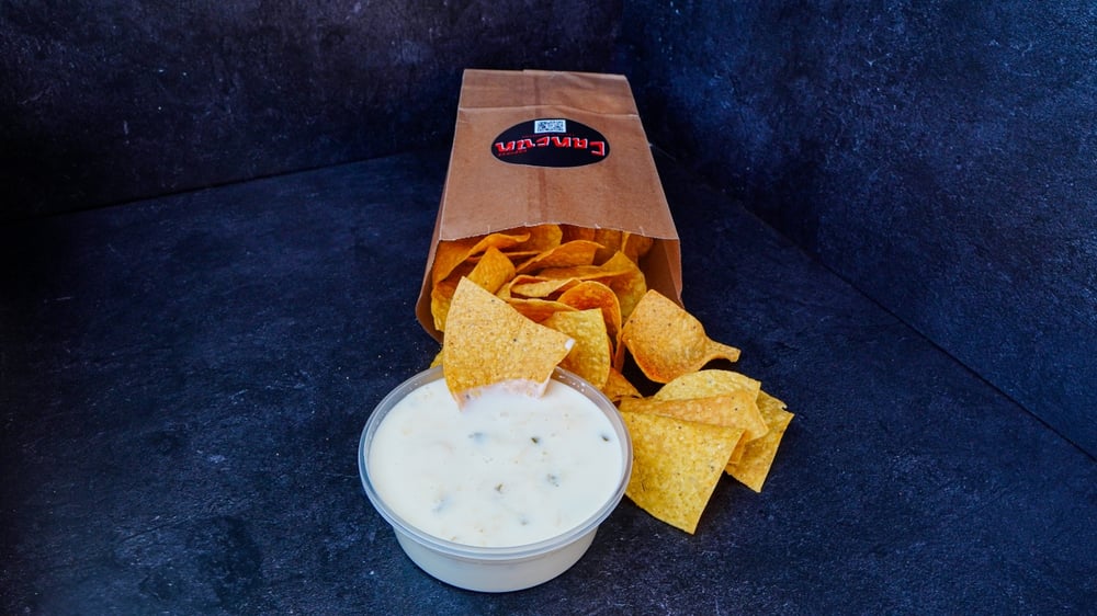 Chile con Queso & Chips