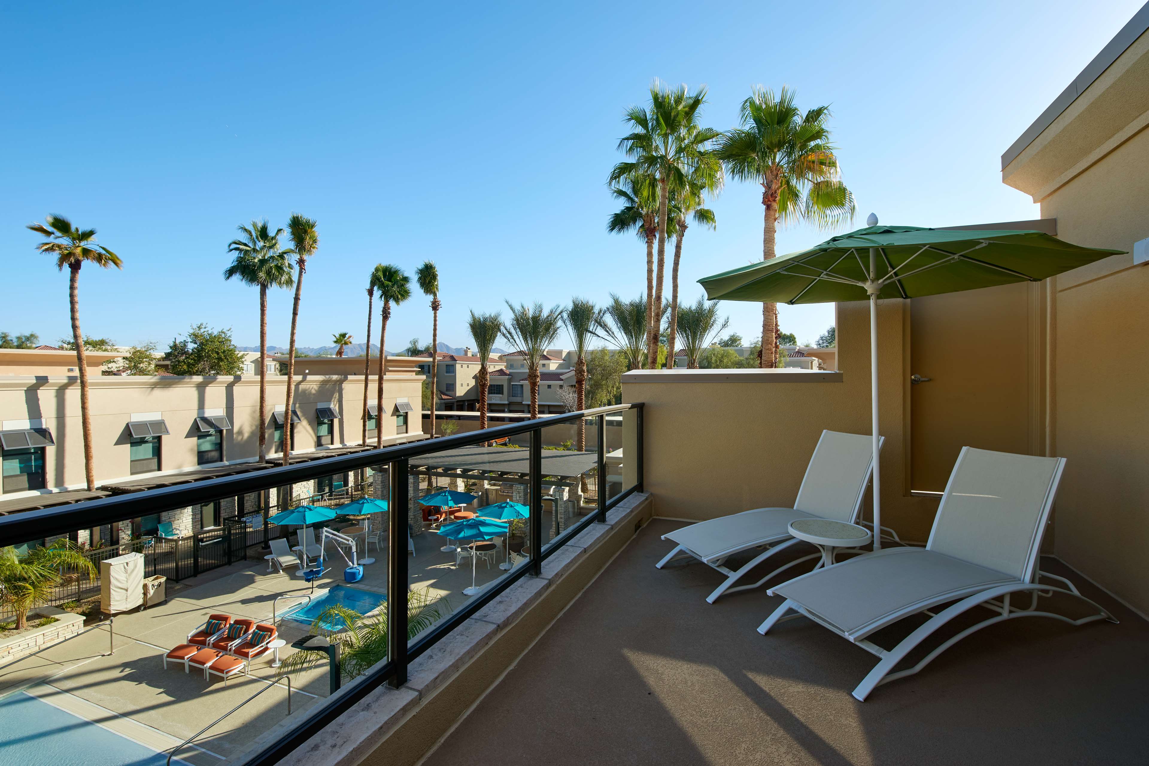 Hampton Inn & Suites Phoenix/Scottsdale on Shea Boulevard Photo