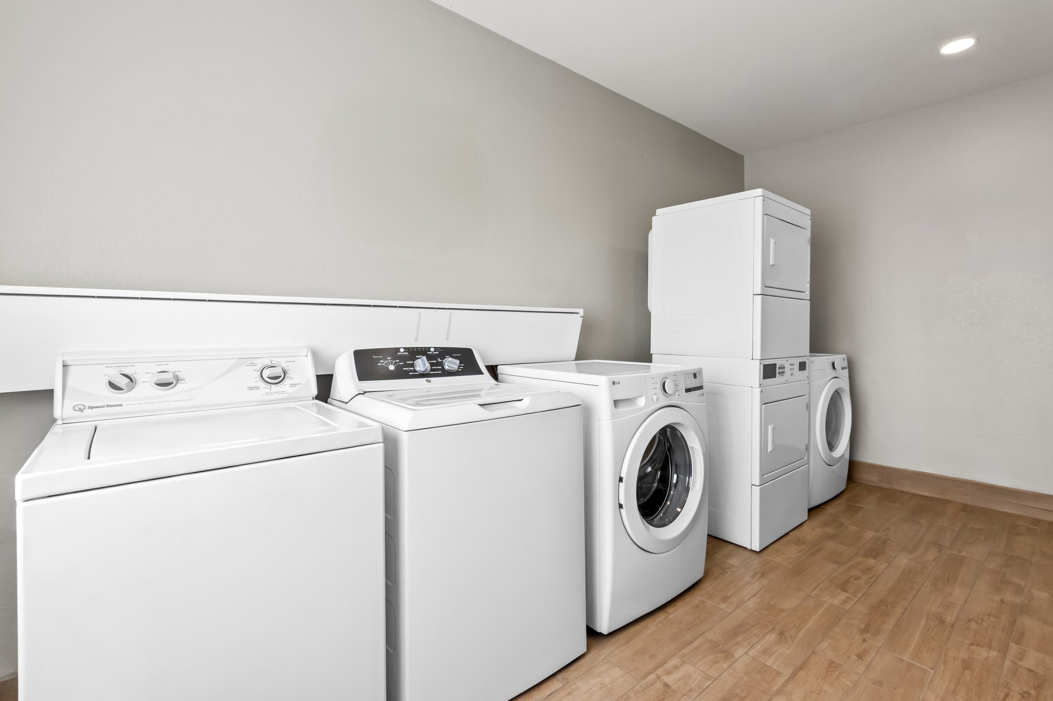 Candlewood Suites Victoria by IHG Image