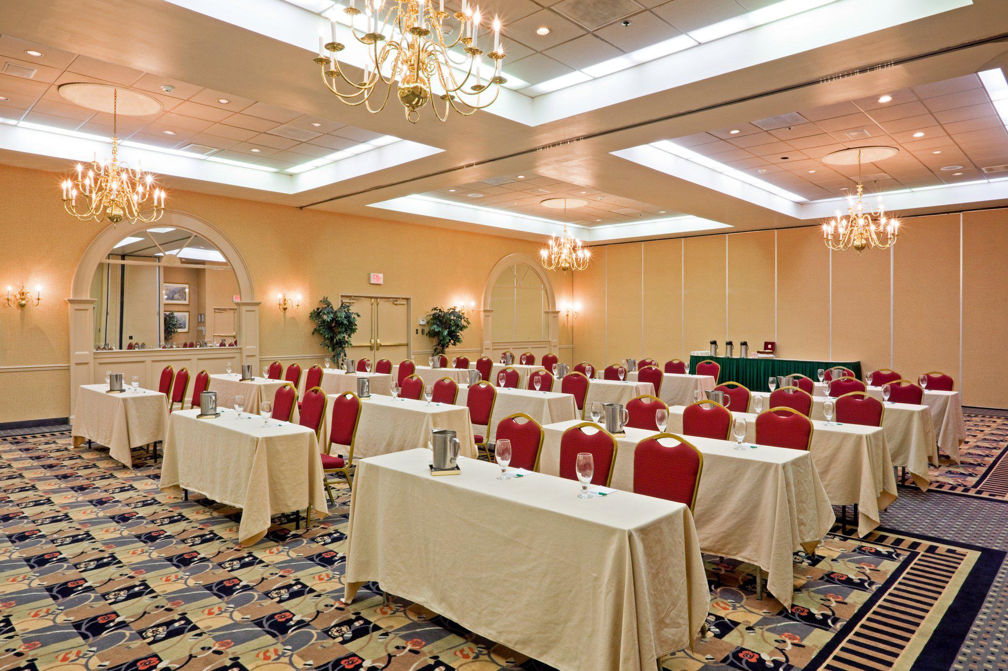 Holiday Inn Philadelphia South-Swedesboro Photo