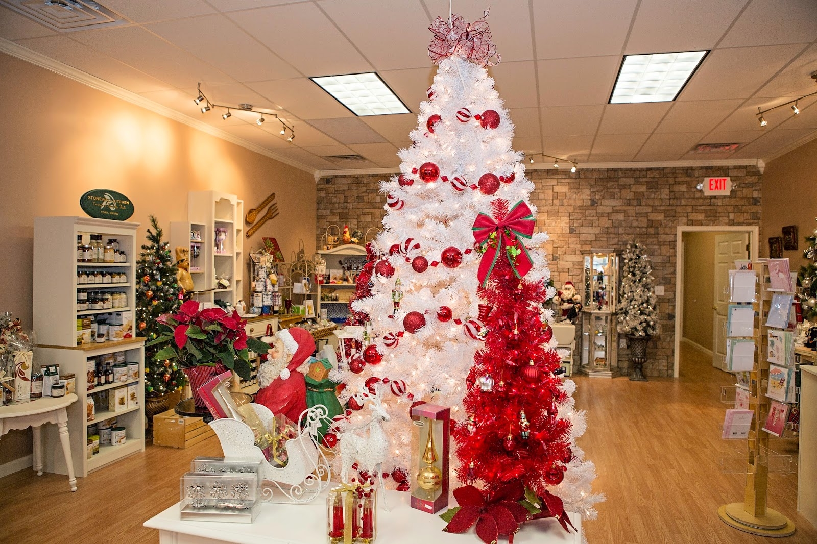 Dazzle Joyce's Gifts Logo