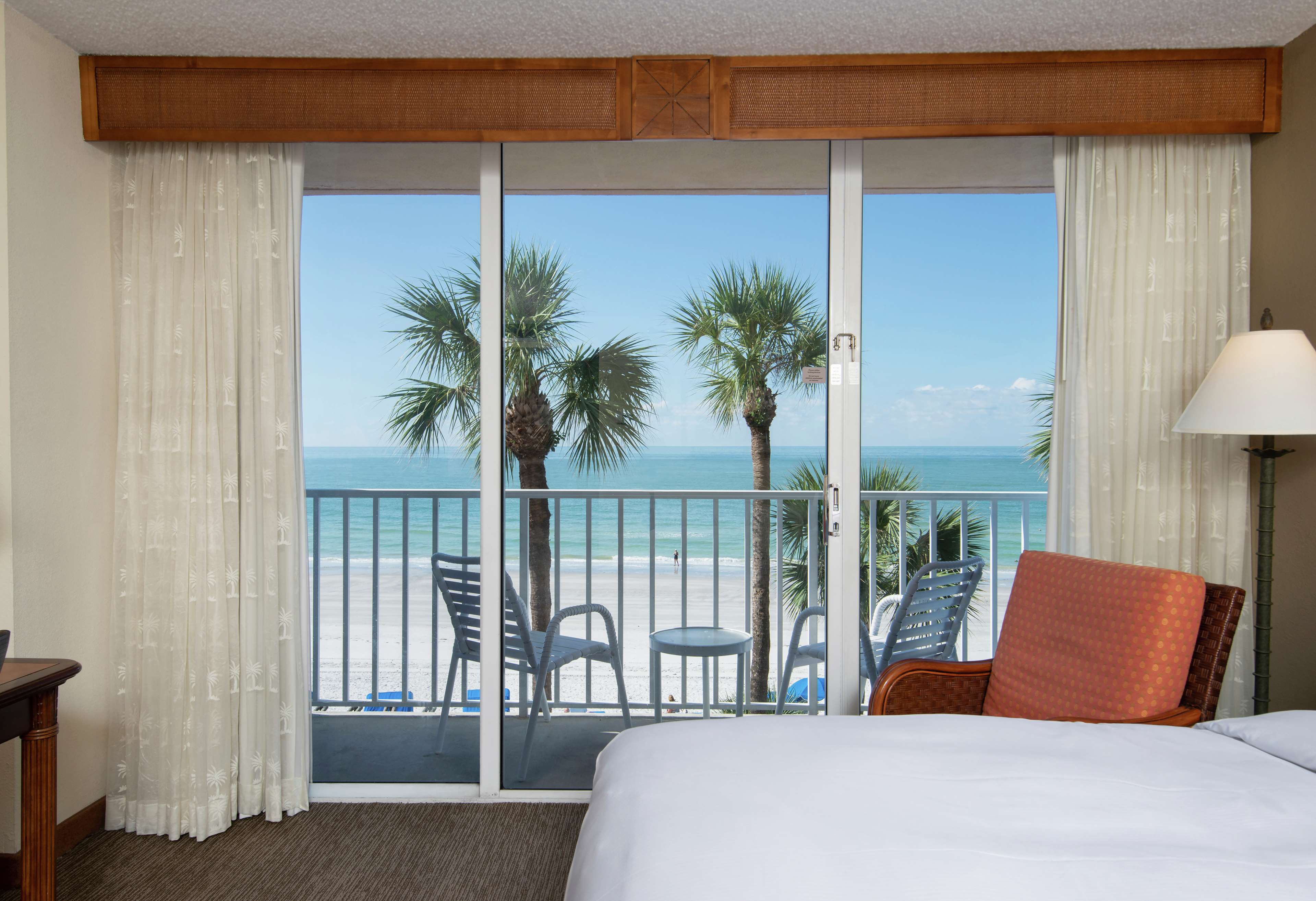 DoubleTree Beach Resort by Hilton Hotel Tampa Bay - North Redington Beach Photo