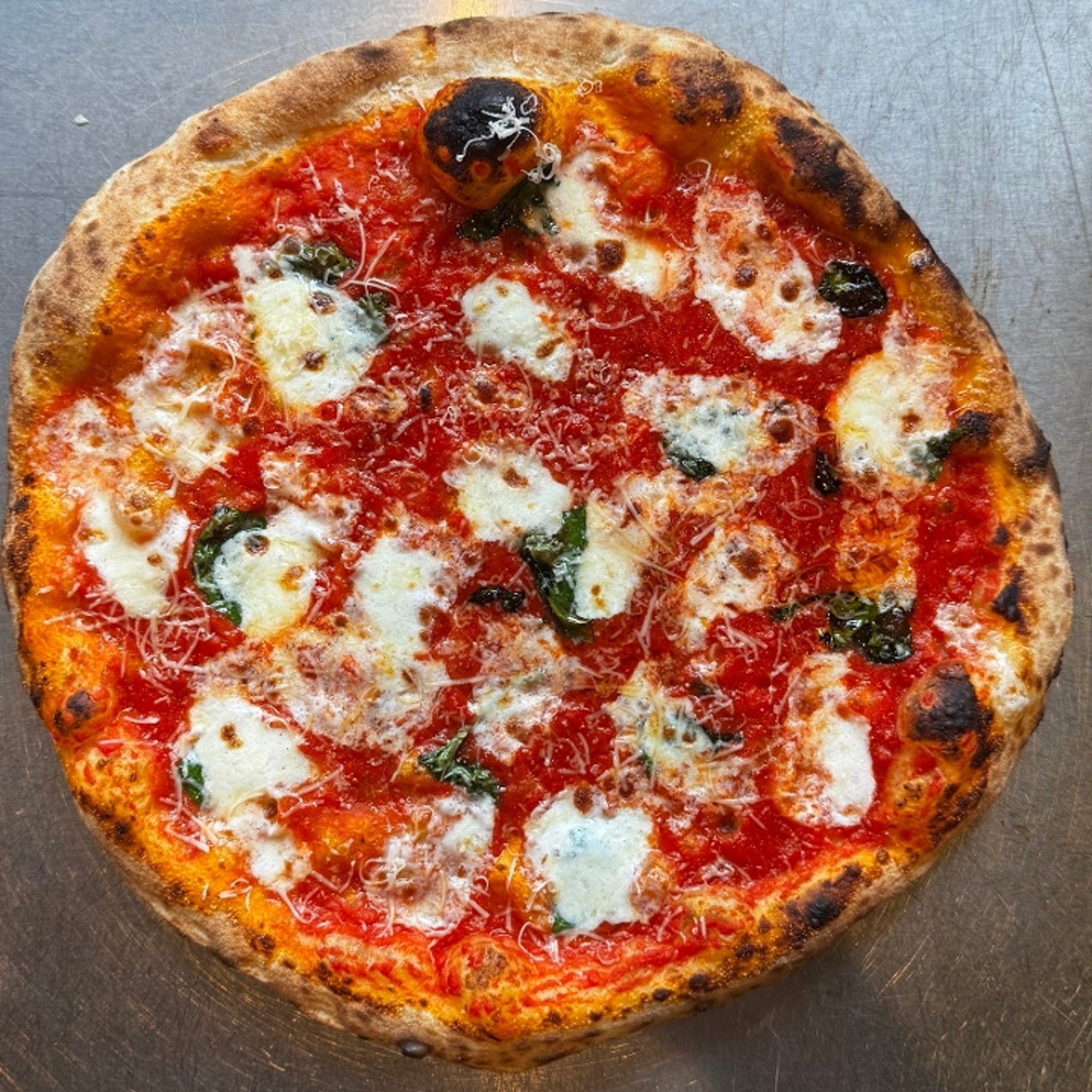 Pizza Mama | Round