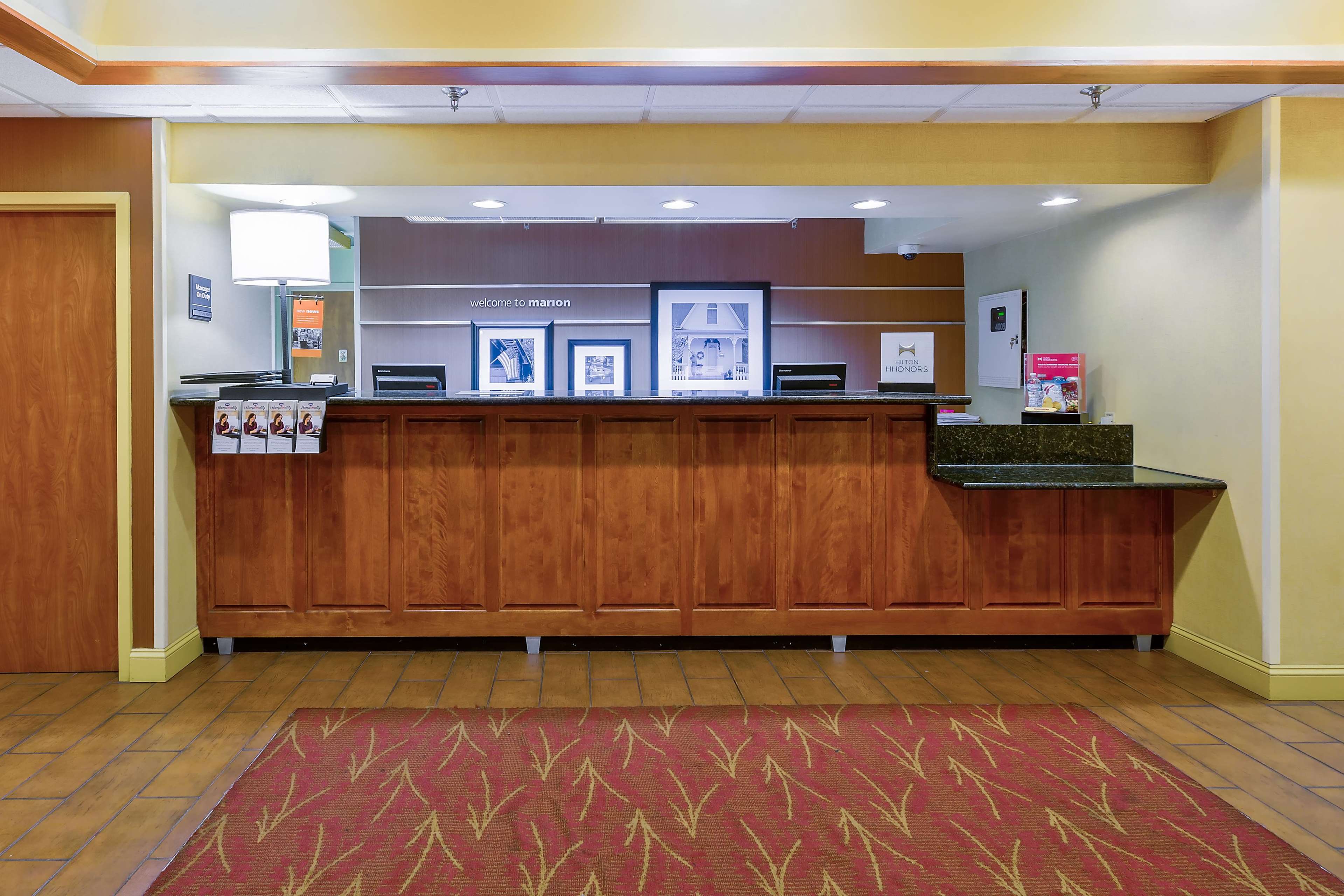 Hampton Inn Marion Photo