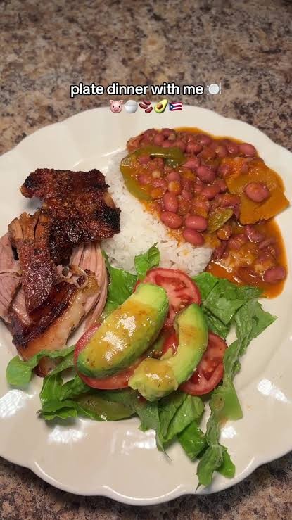 White Rice Beans Pulled/Fried Pork Lrg