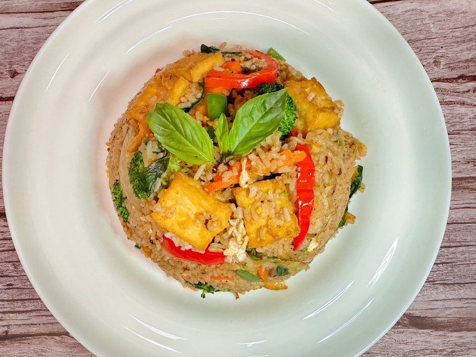 VEGAN BASIL FRIED RICE