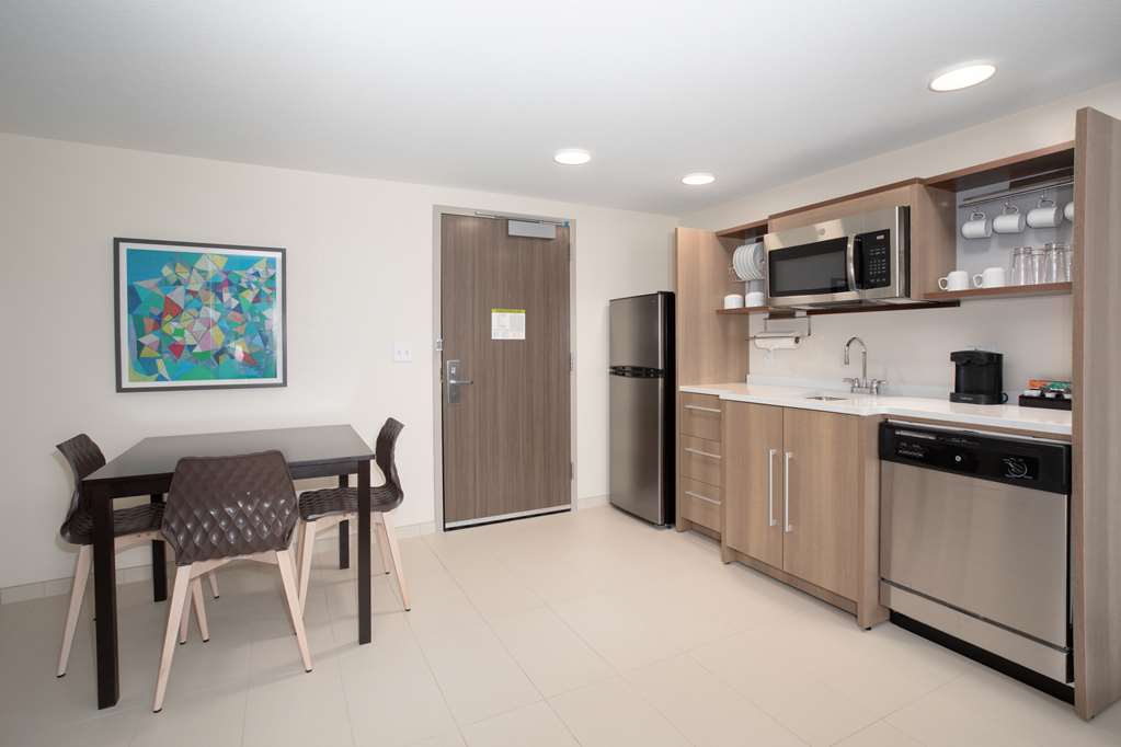 Home2 Suites by Hilton Omaha UN Medical Ctr Area Image