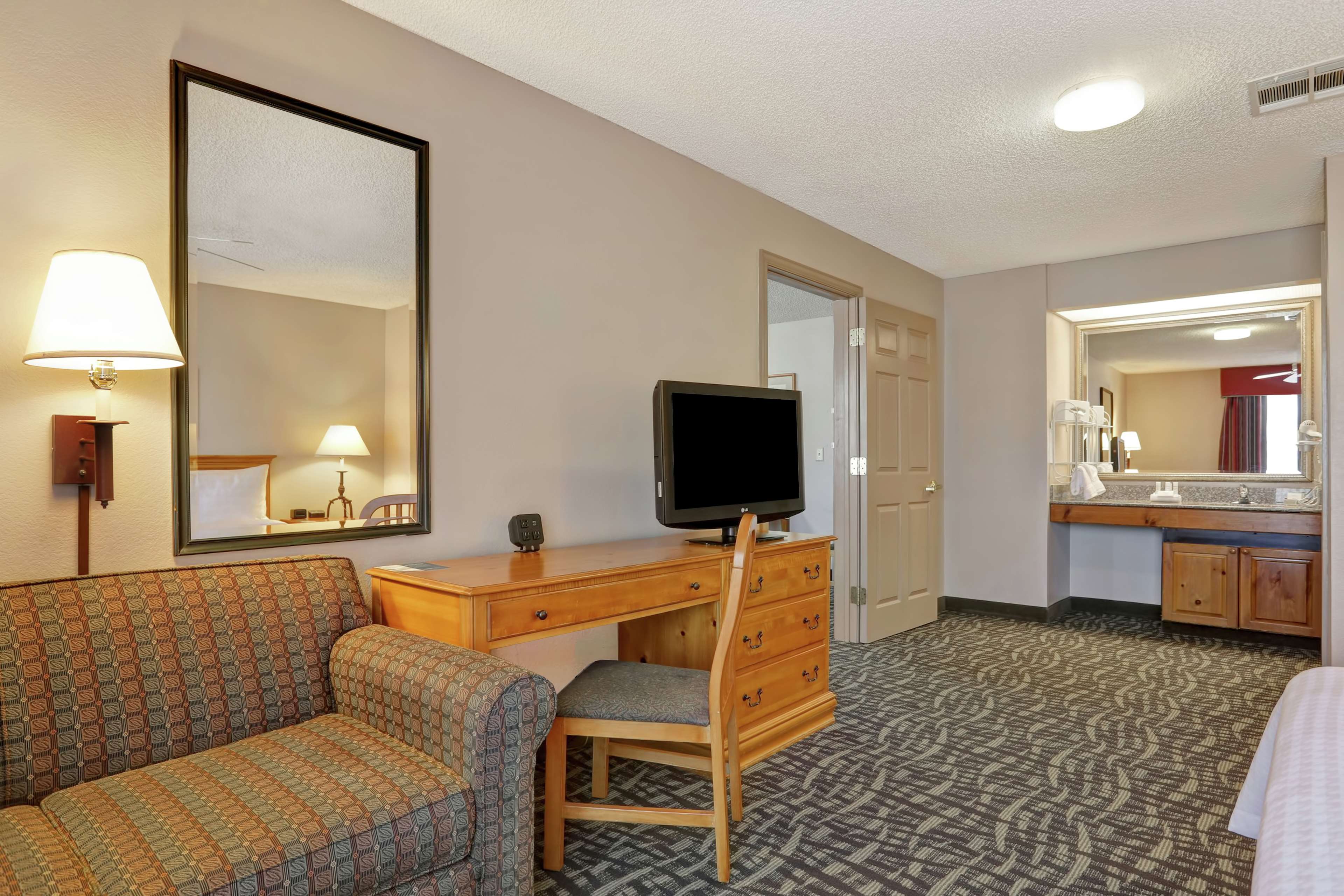 Homewood Suites by Hilton Phoenix/Scottsdale Photo