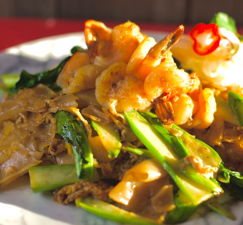 Pad zee eww shrimp