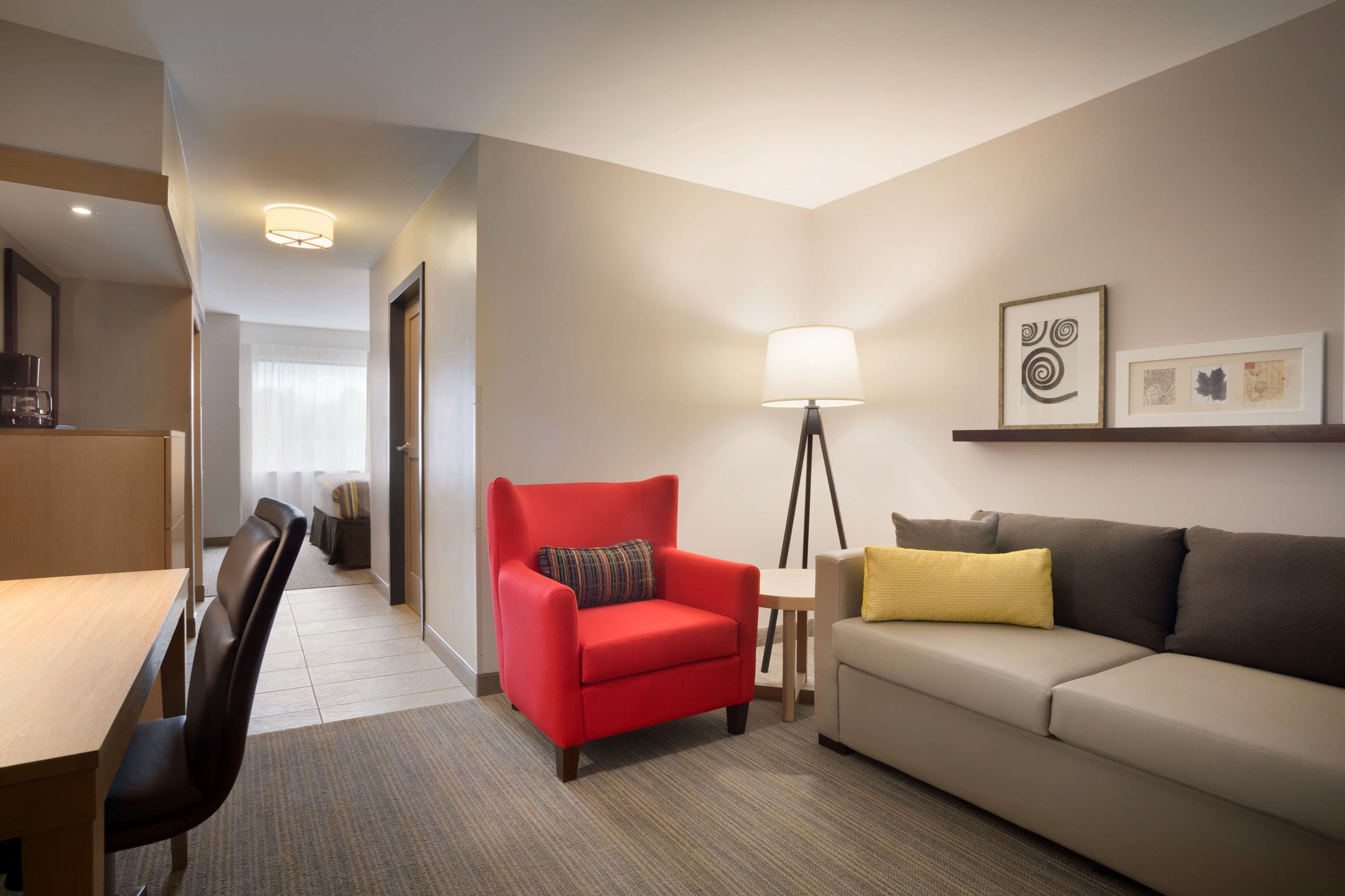1 Bedroom Suite-King Bed