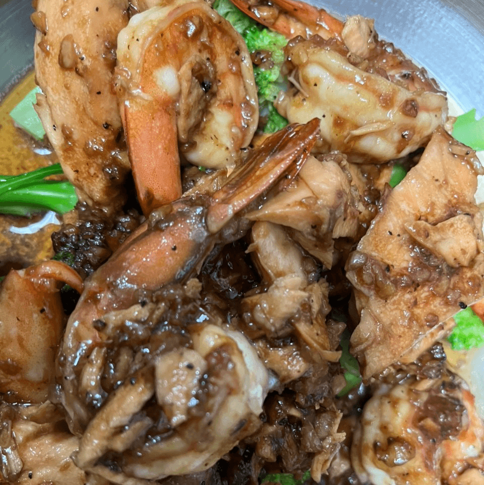 Garlic Salmon & Shrimp