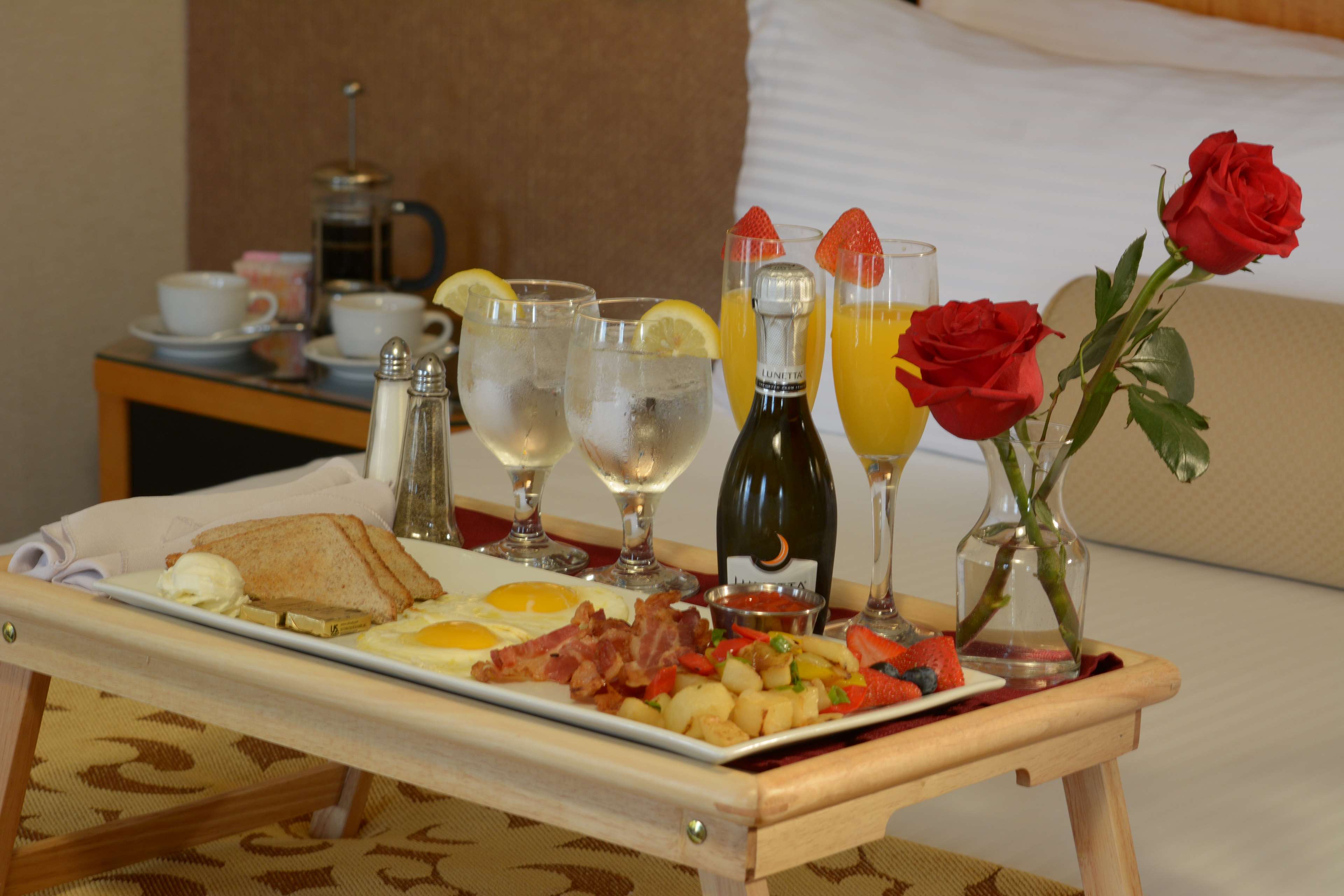 Inn at Great Neck, BW Premier Collection Photo