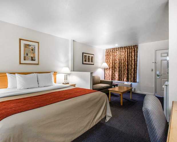 Images Comfort Inn & Suites Sequoia Kings Canyon