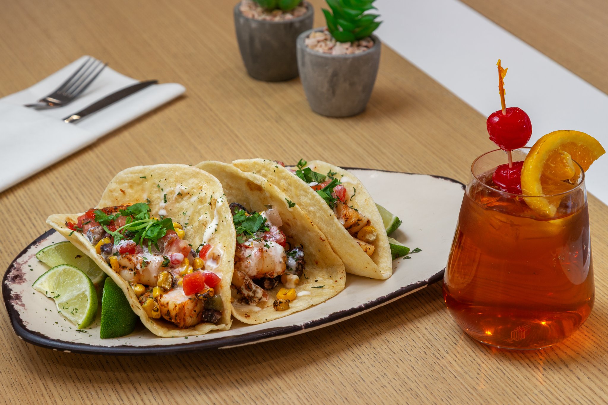 Holiday Inn & Suites Detroit - Troy by IHG Image