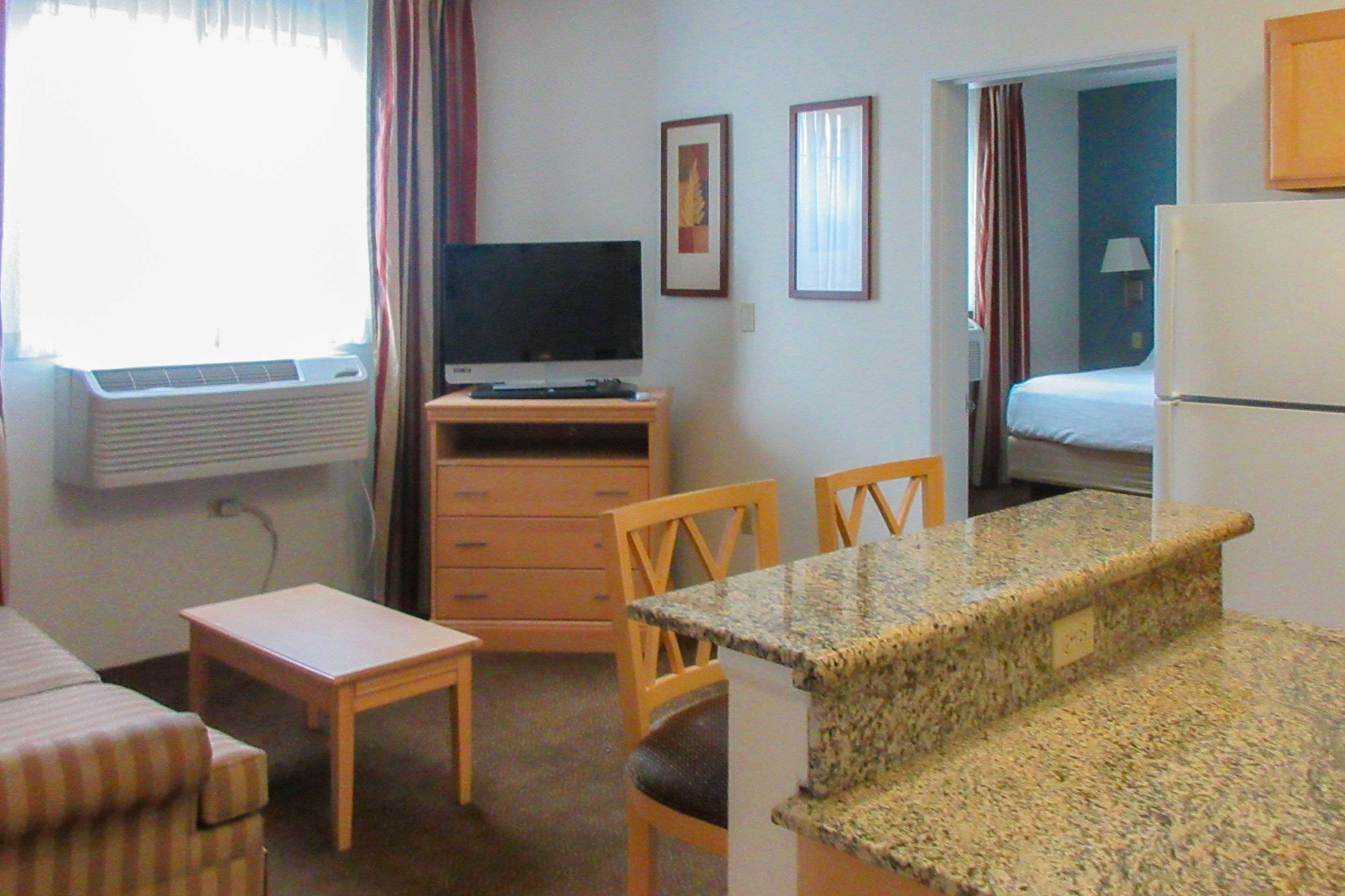 Quality Inn & Suites Denver South Park Meadows Area Photo