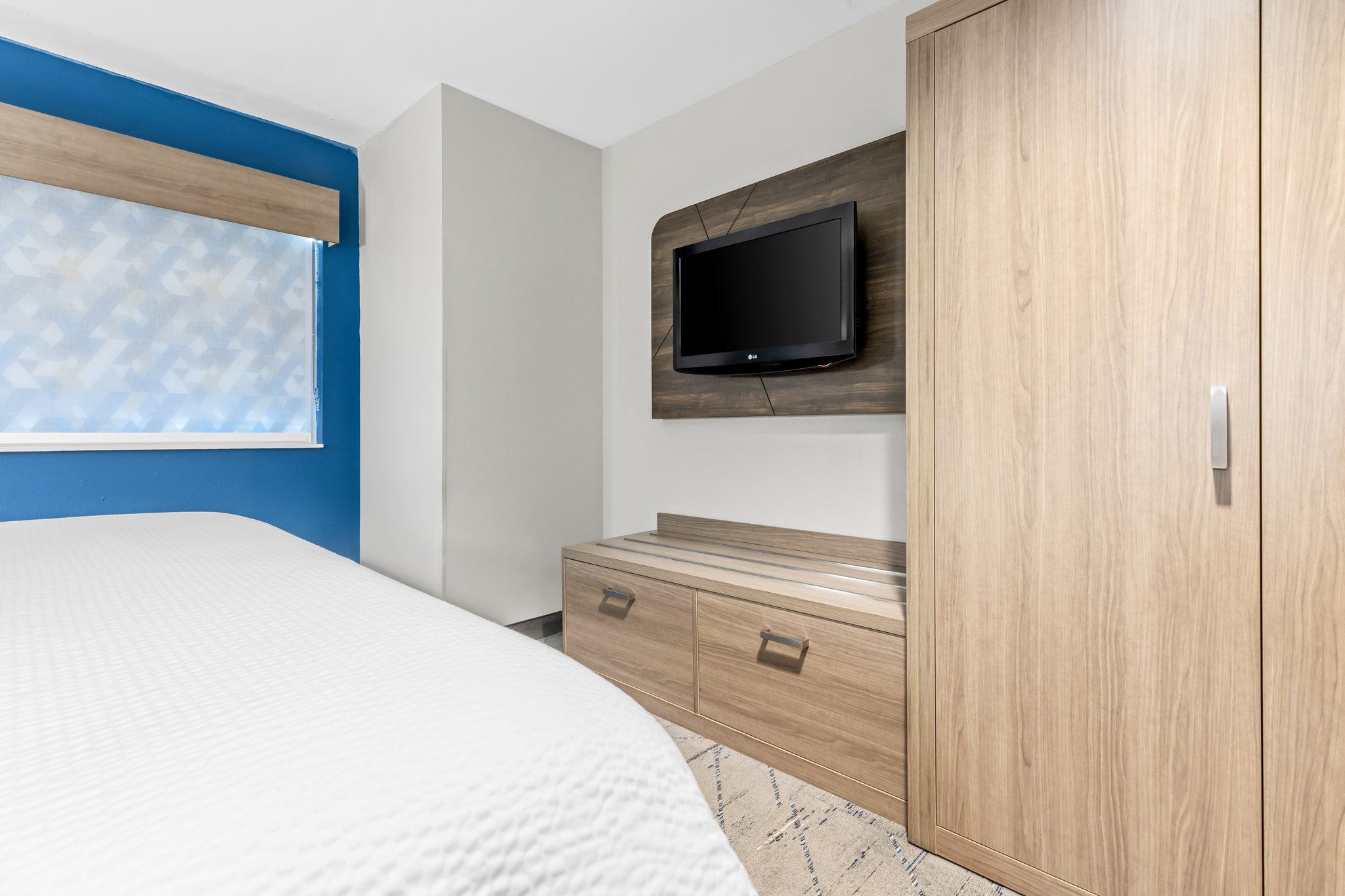 Holiday Inn Express & Suites Florence Northeast by IHG Image