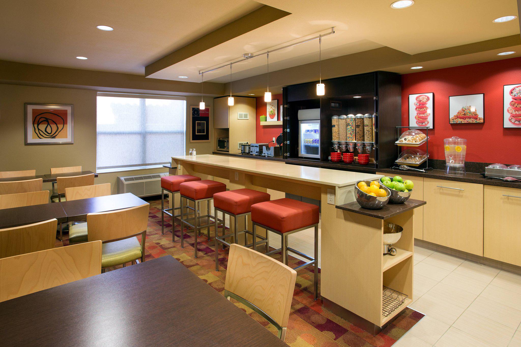 TownePlace Suites by Marriott Scottsdale Photo