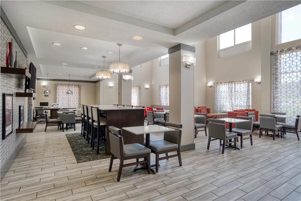 Best Western Plus Philadelphia-Choctaw Hotel and Suites Image