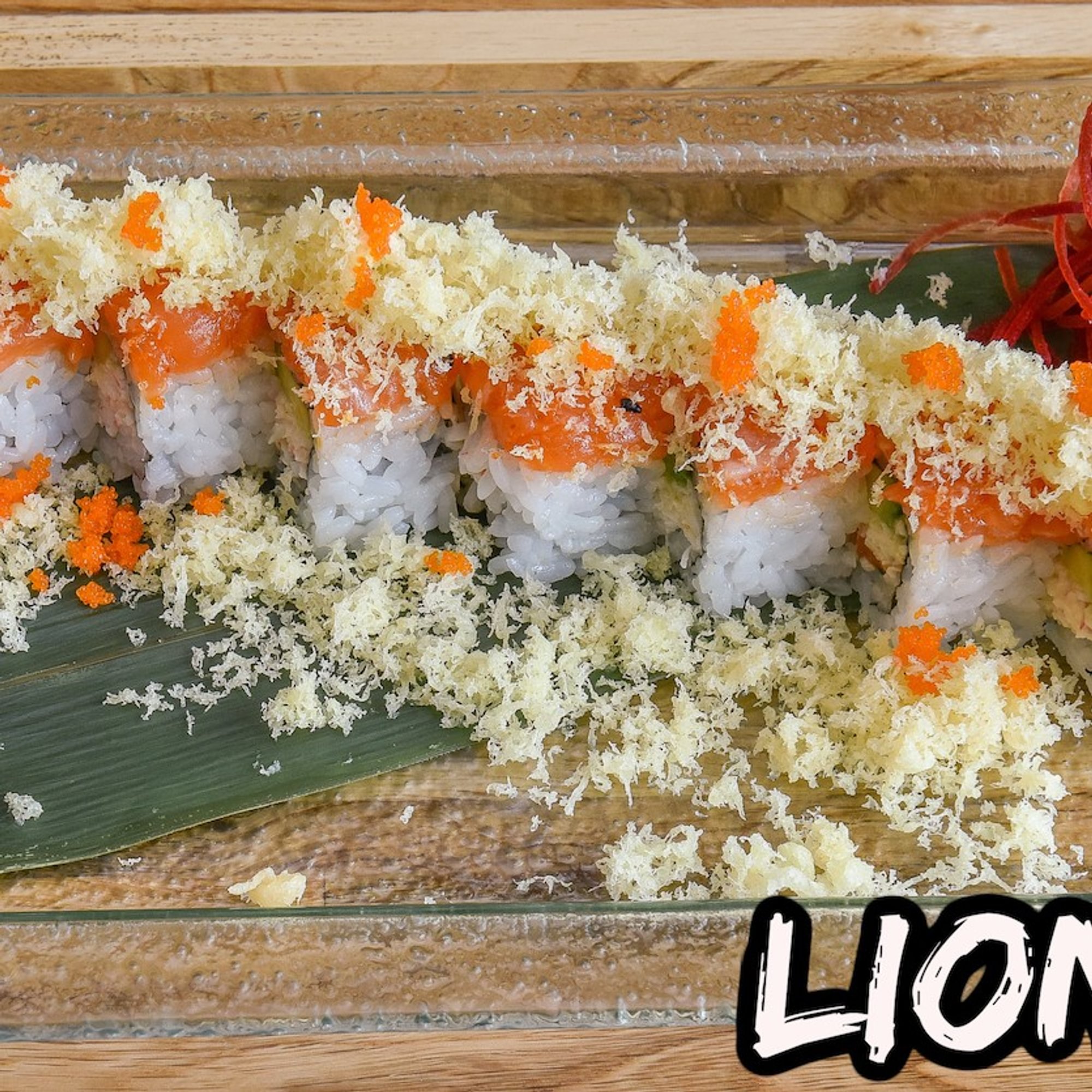 R24. Lion roll
