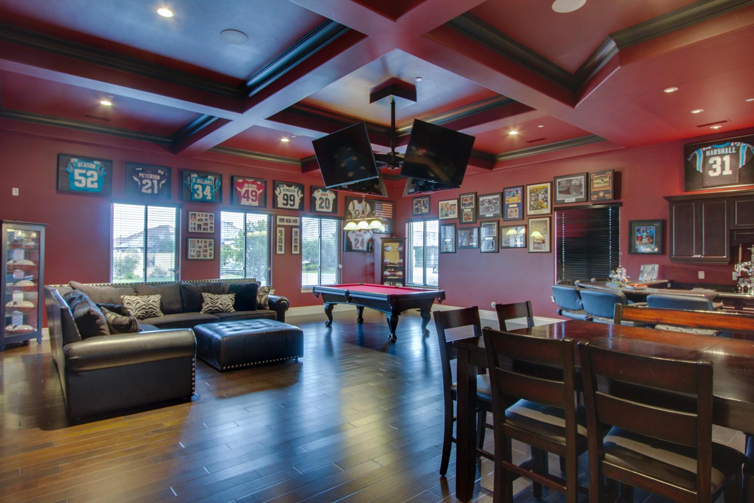 Peak Performance Realty Image