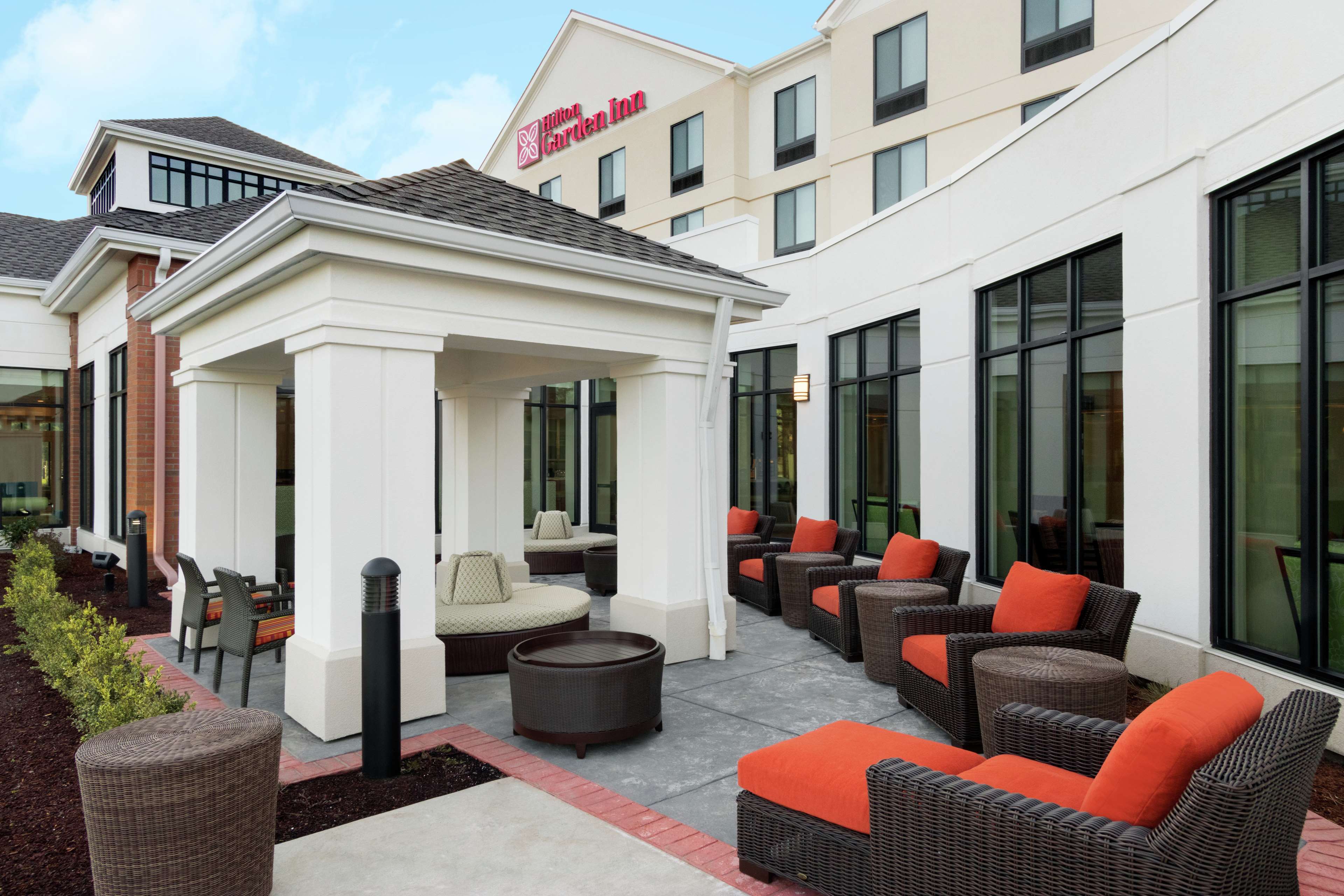 Hilton Garden Inn Medford Photo