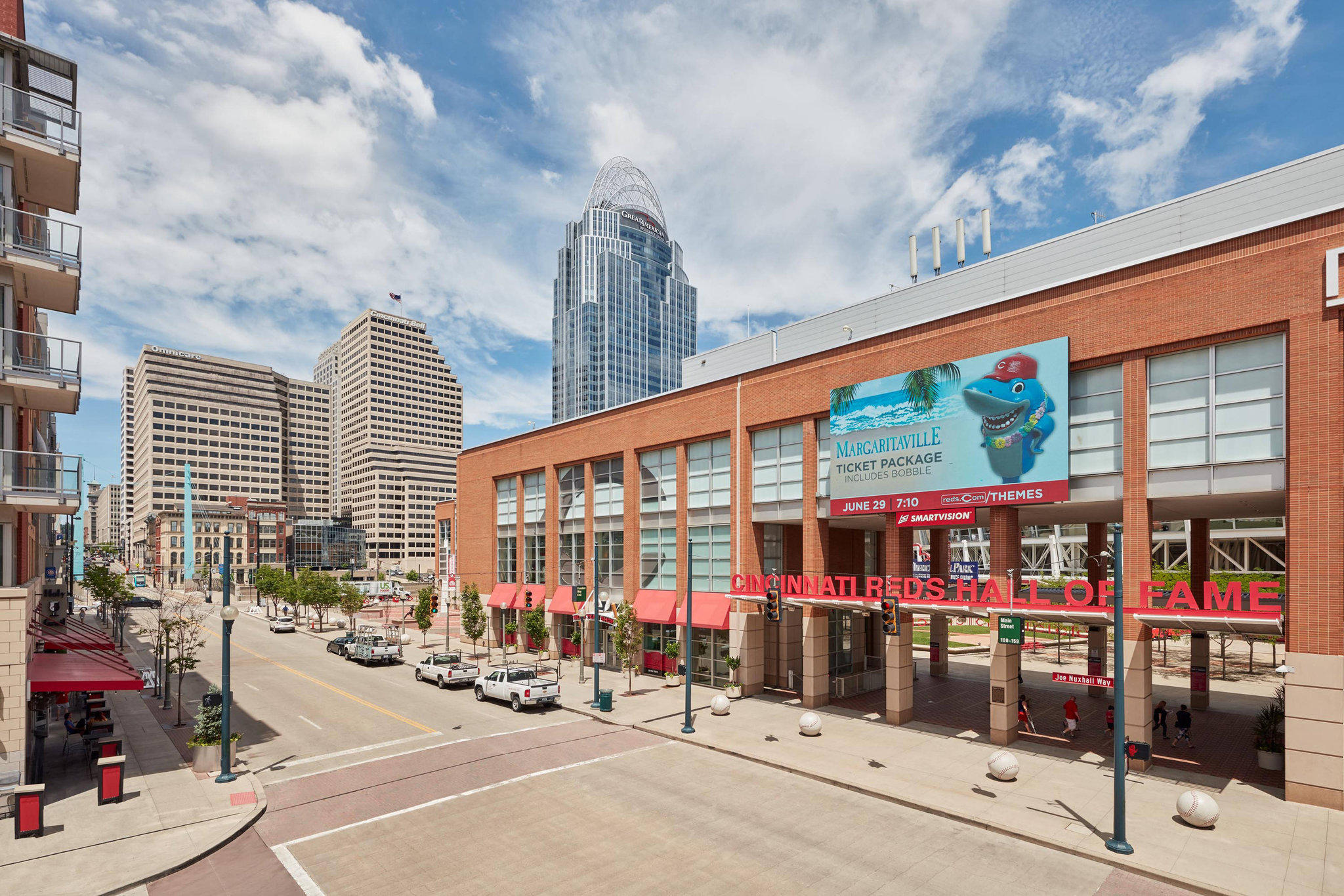 AC Hotel by Marriott Cincinnati at The Banks Photo