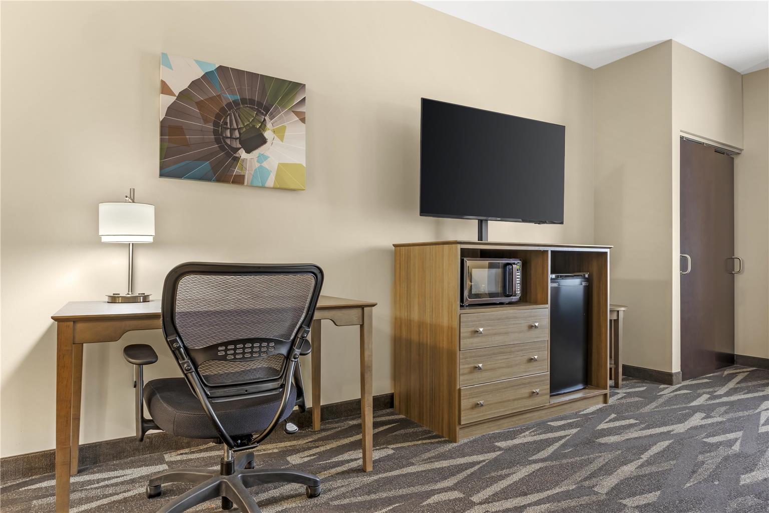 Best Western Plus Centralia Hotel & Suites Image