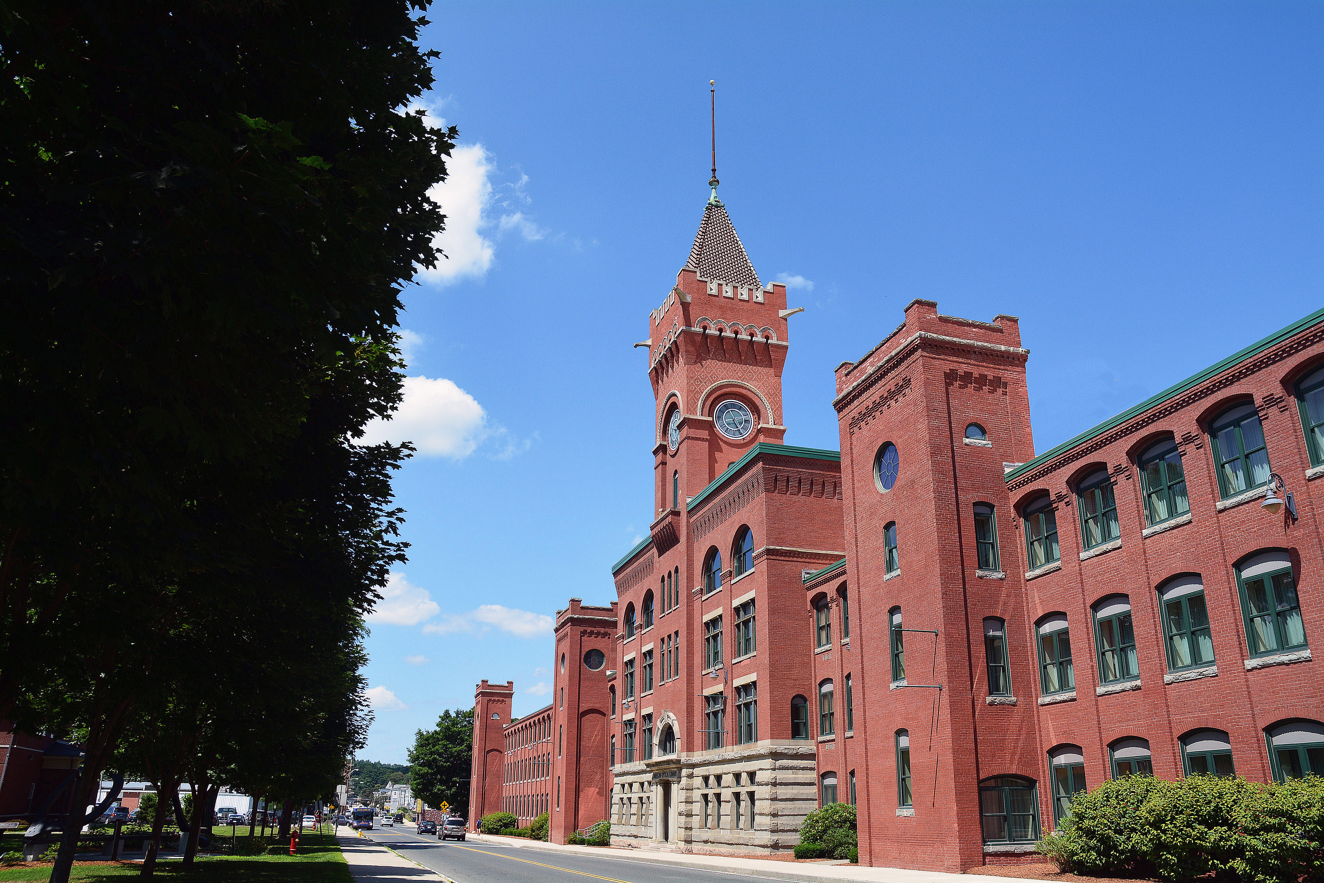 Southbridge Hotel & Conference Center - 14 Mechanic Street, Southbridge