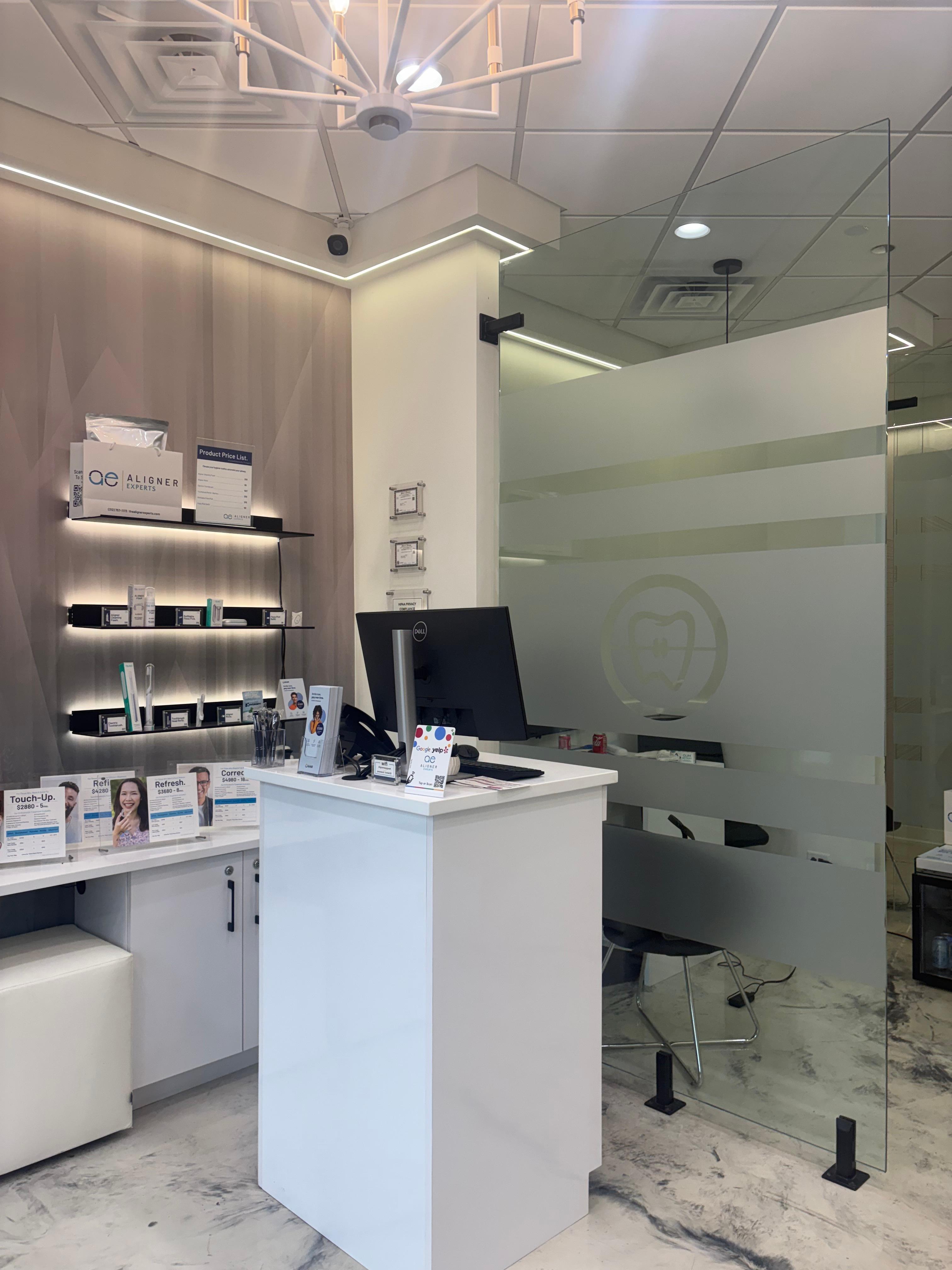 Orthodontic Experts Chicago Image