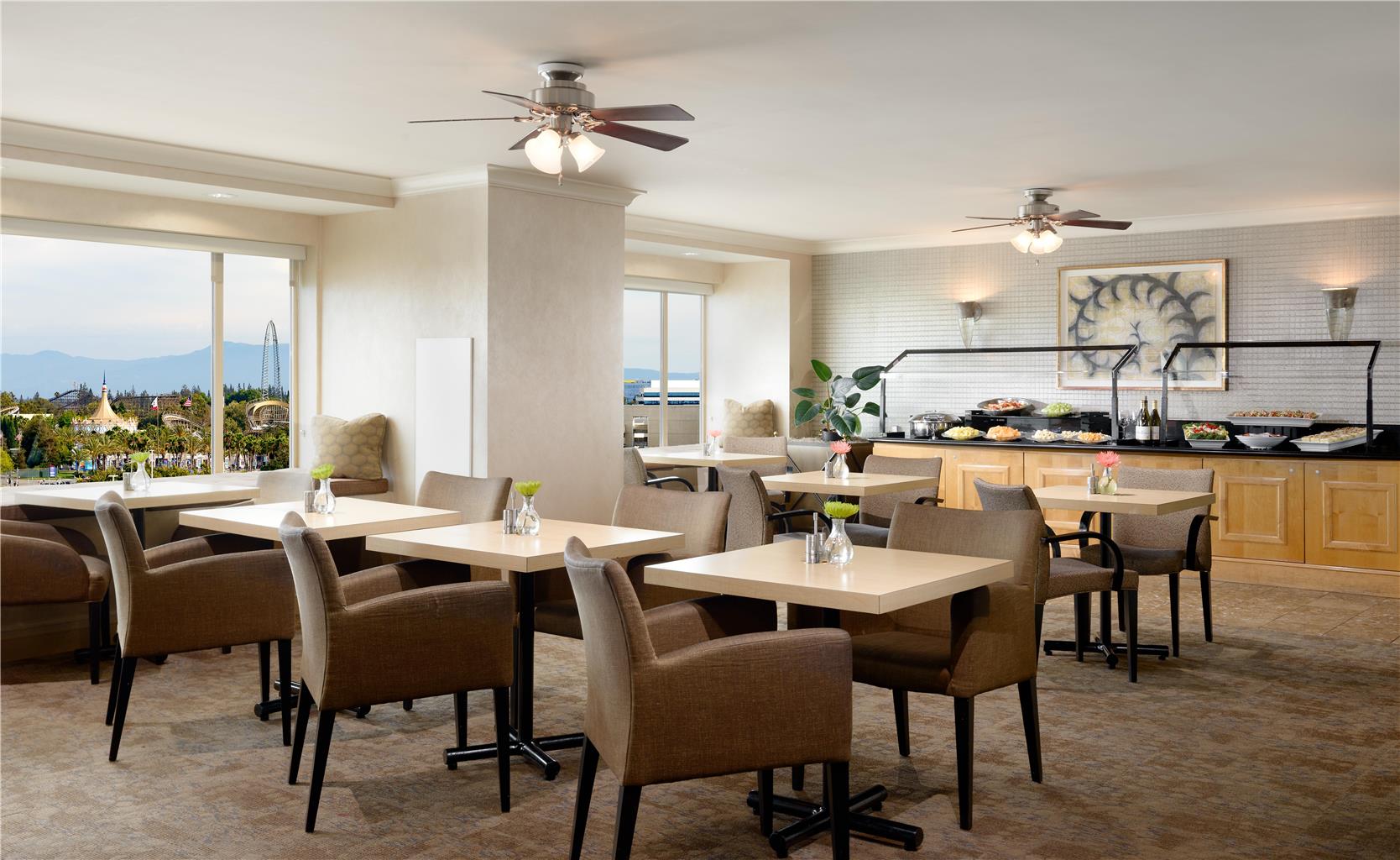 Hilton Santa Clara Image