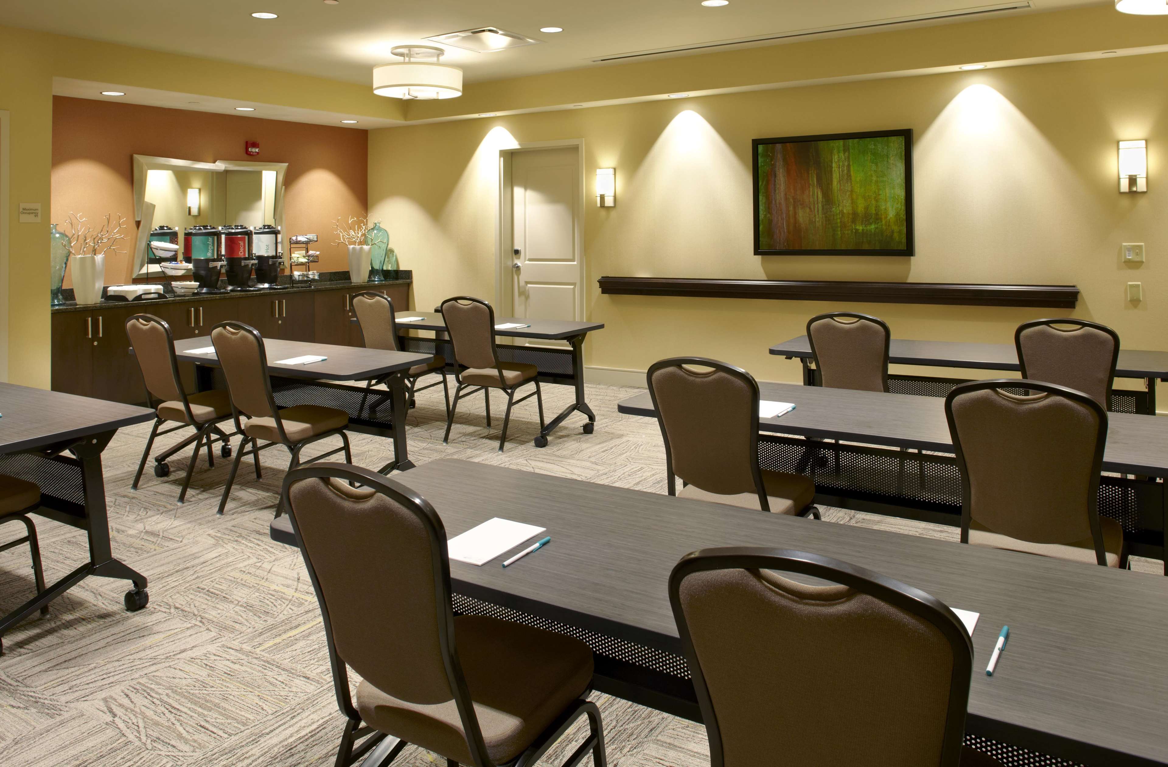 Homewood Suites by Hilton Pittsburgh Airport Robinson Mall Area PA Photo