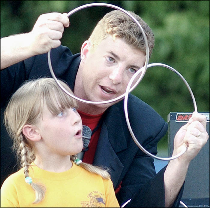 Christian Illusionist | Magical Family Entertainer Joseph Young Image