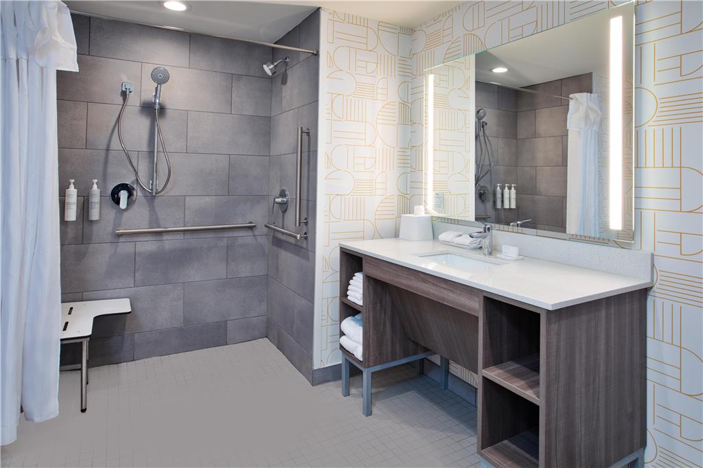 Home2 Suites by Hilton Traverse City Image