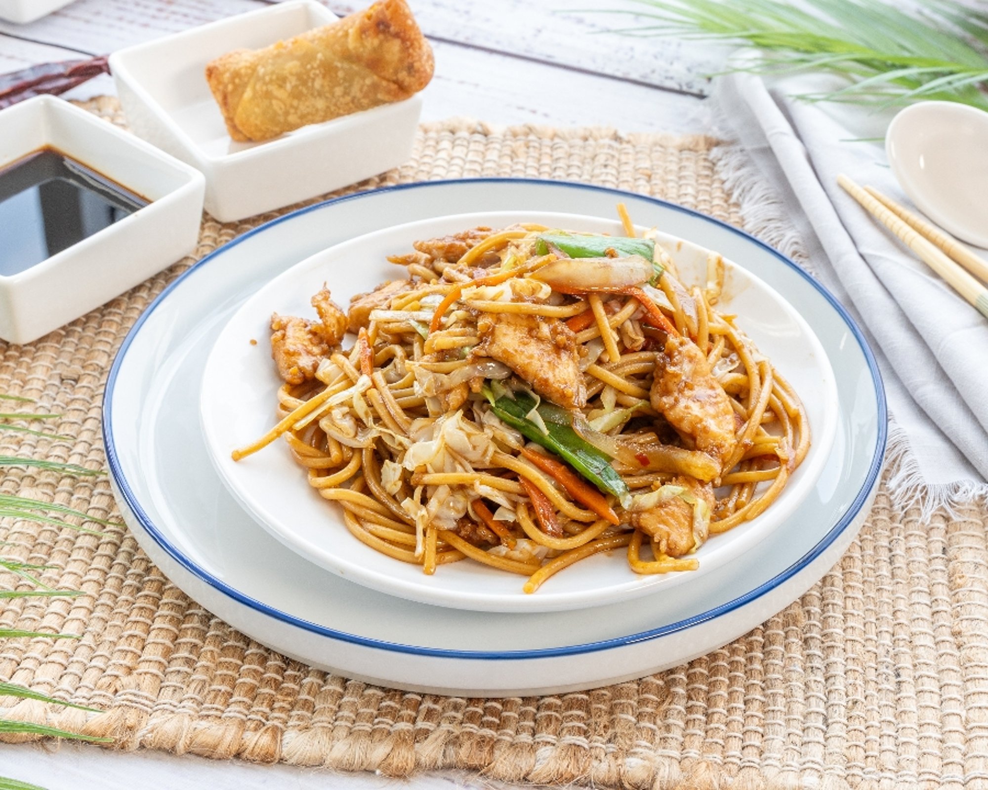 CHICKEN LO-MEIN