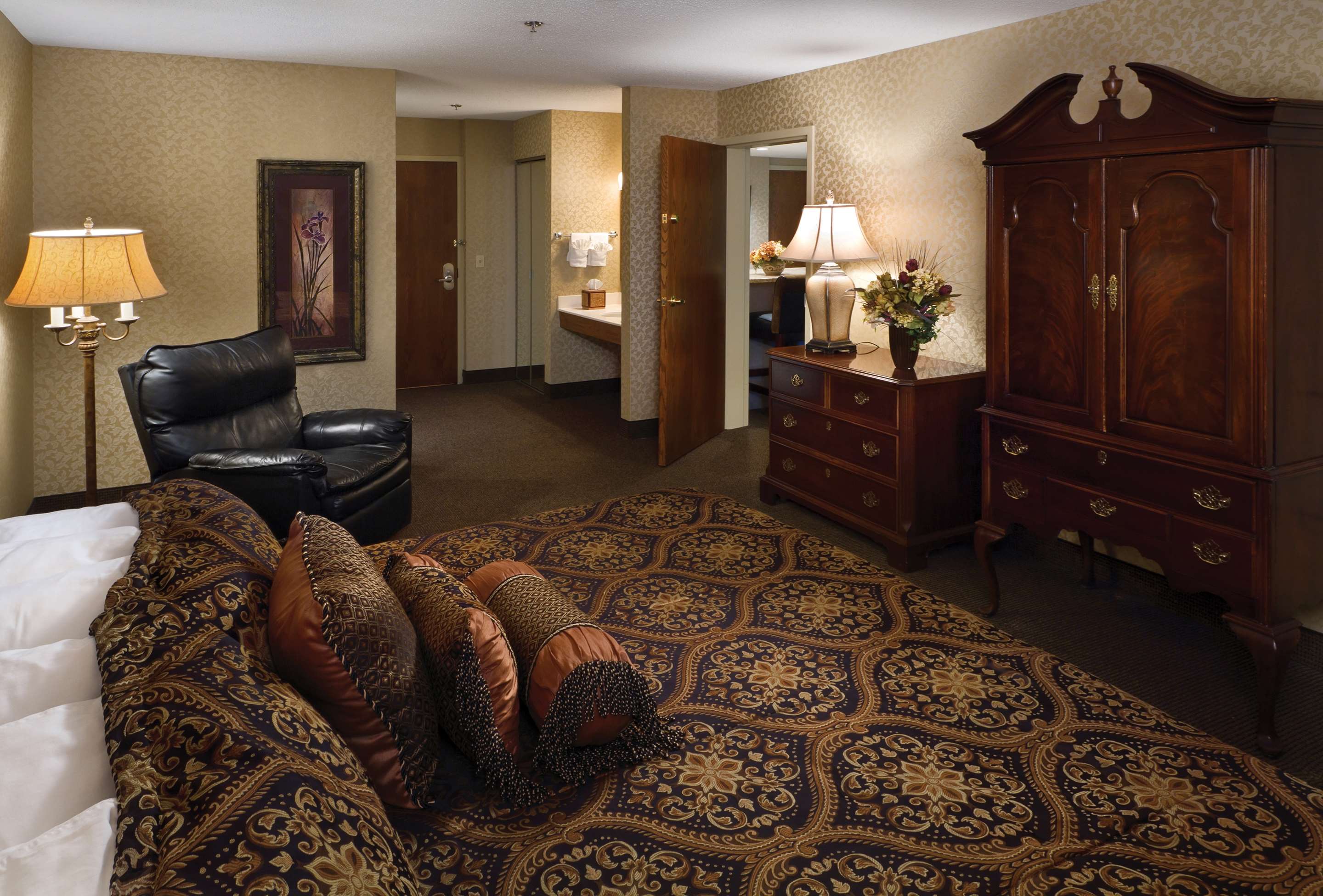 Suite Guest Room