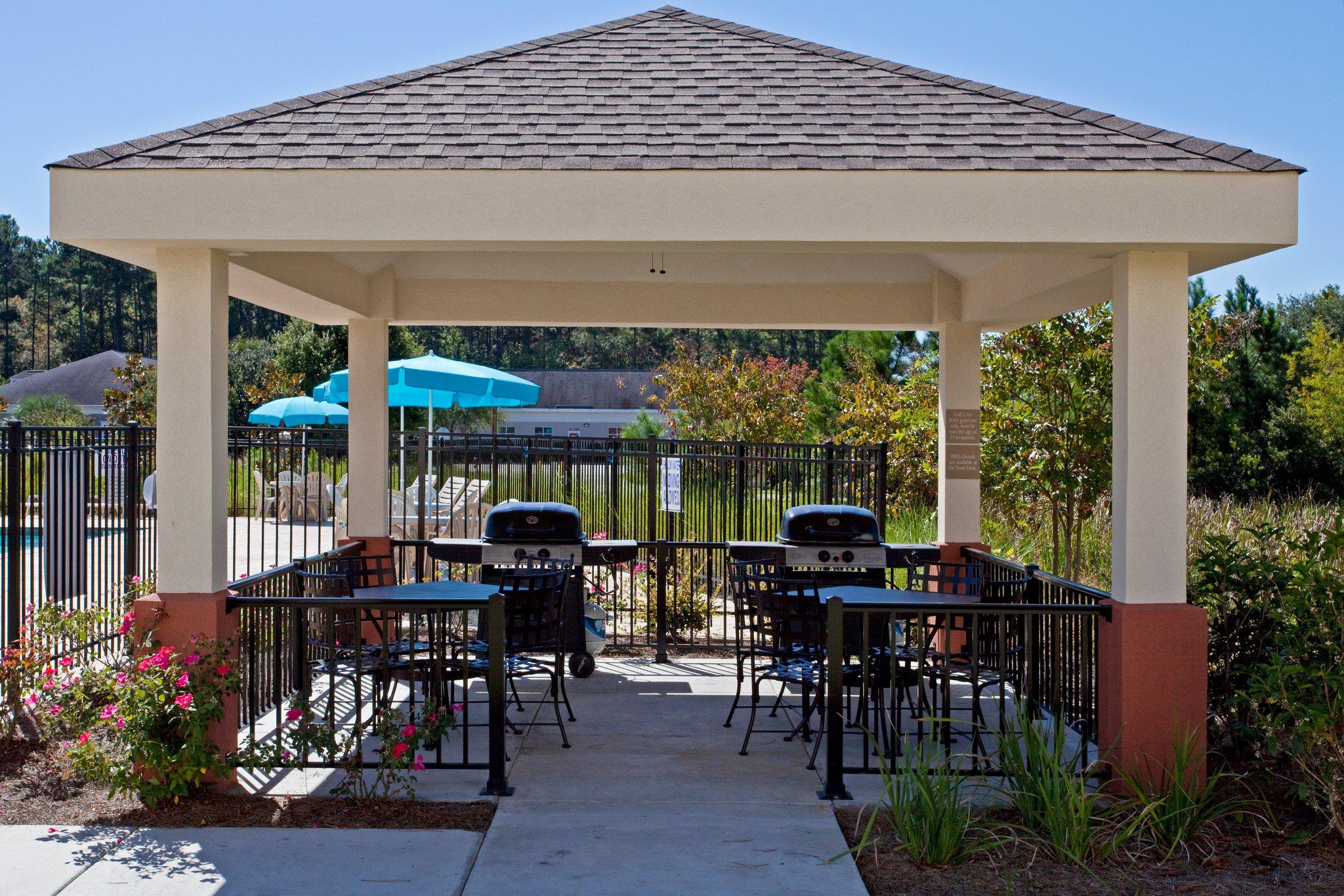 Candlewood Suites Bluffton-Hilton Head Photo