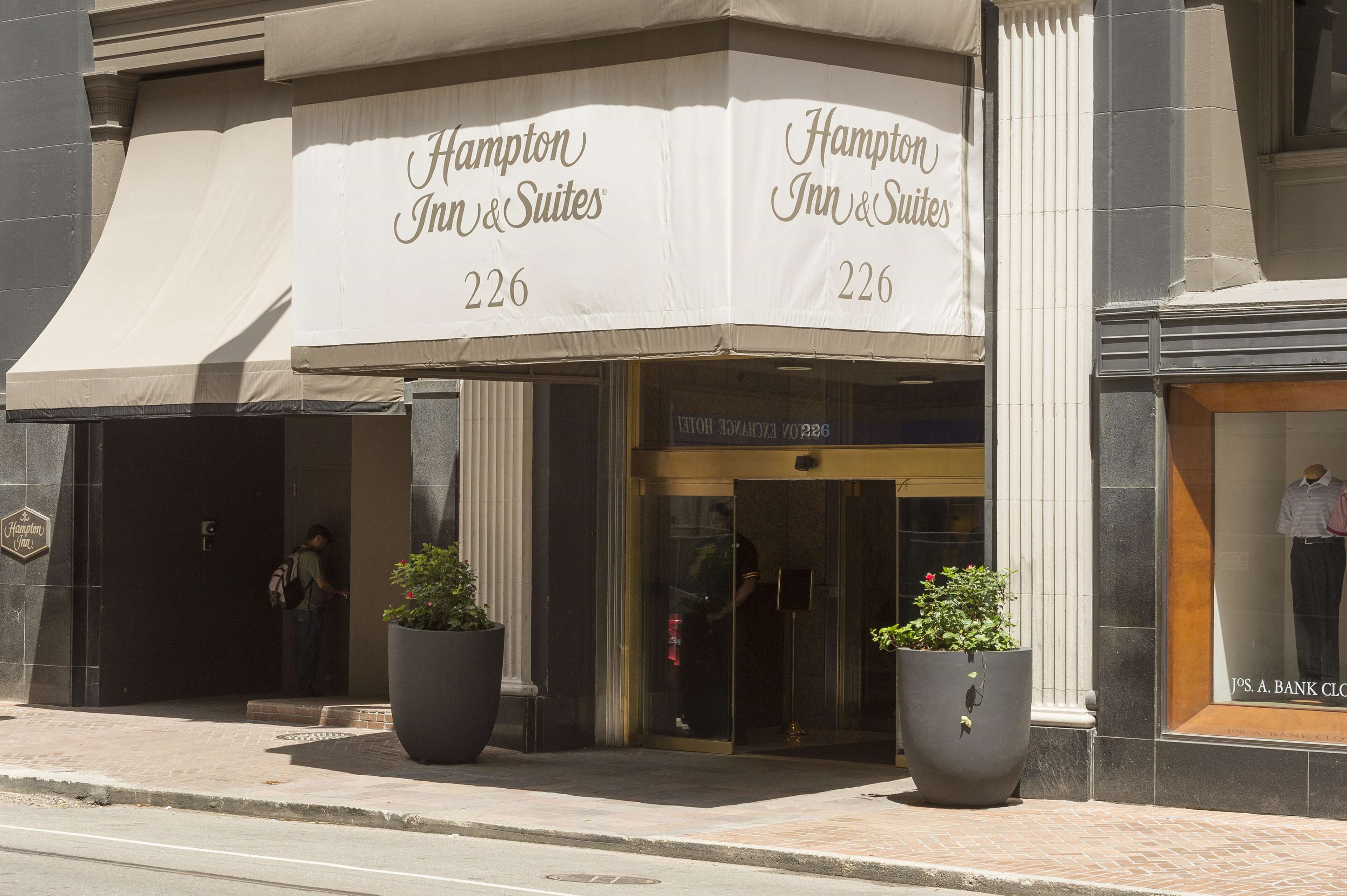 Hampton Inn & Suites New Orleans Downtown (French Quarter Area) Photo