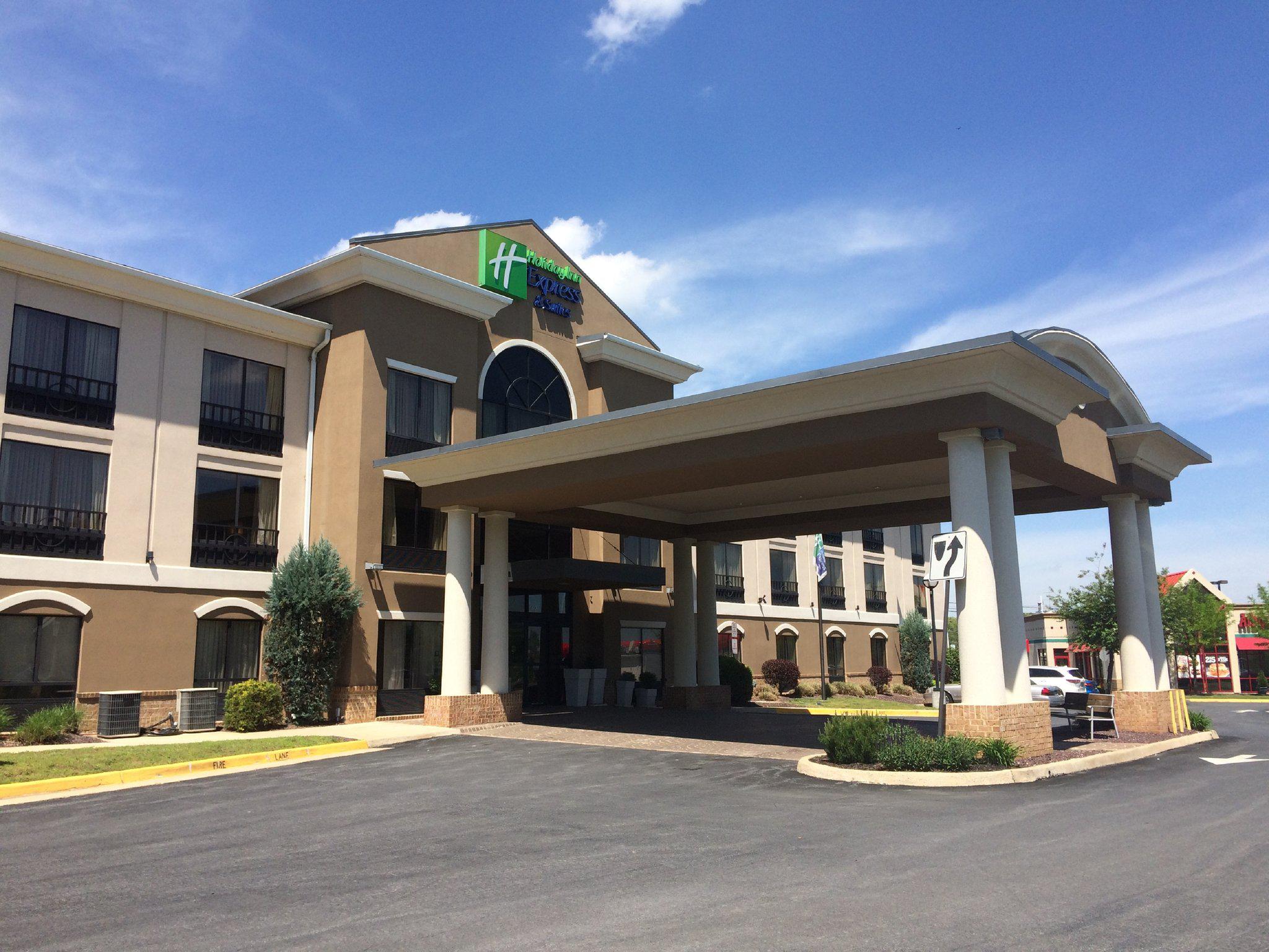 Holiday Inn Express & Suites Winchester Photo