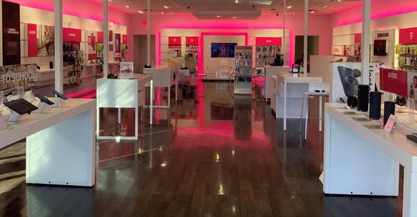 Cell Phones Plans And Accessories At T Mobile 5216 Boulder Hwy