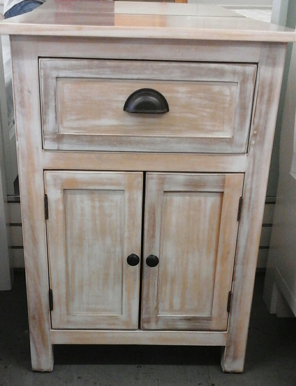 Carrillo Furniture Image