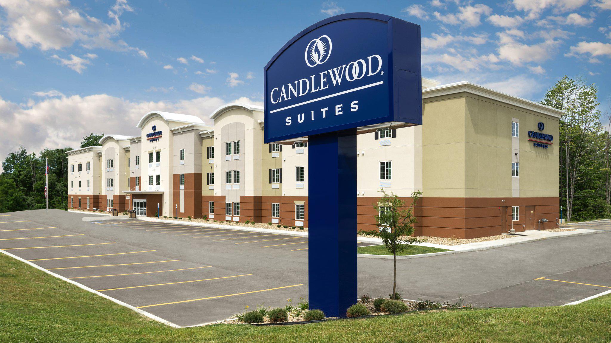 Candlewood Suites Grove City - Outlet Center Photo