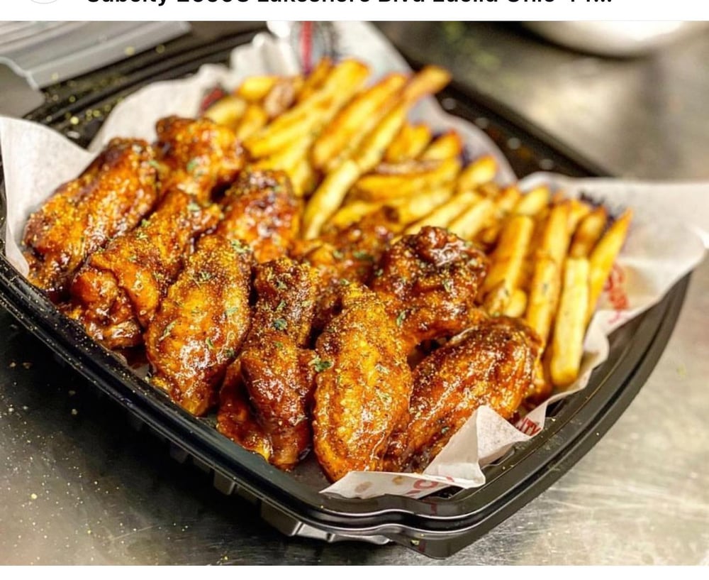 10 Wings & Fries