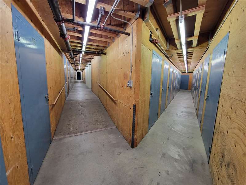 Extra Space Storage