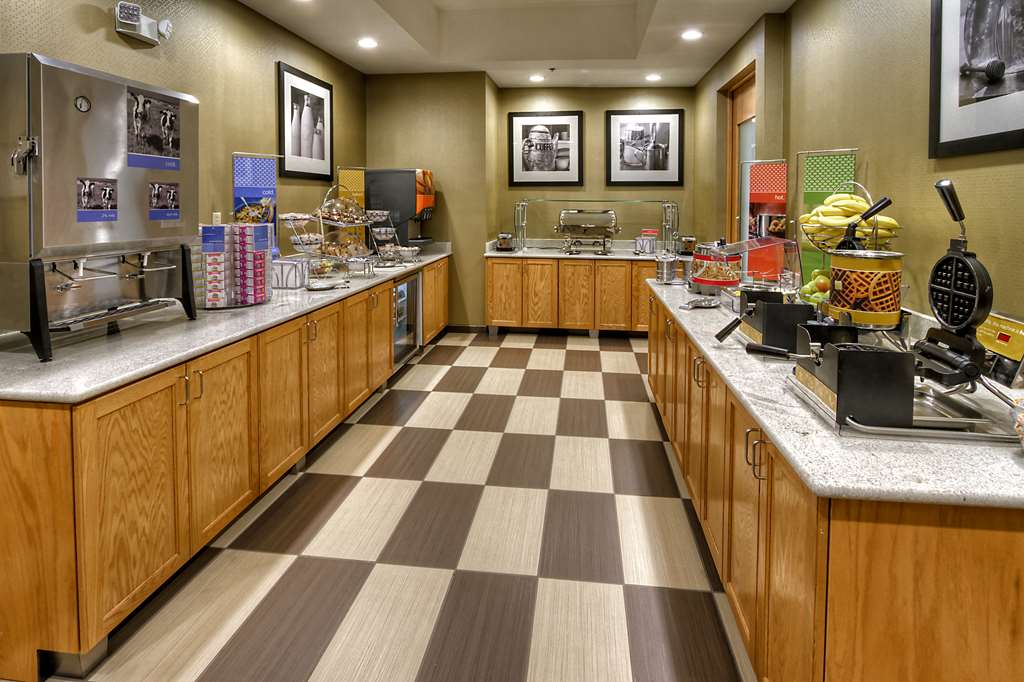 Hampton Inn Franklin Image