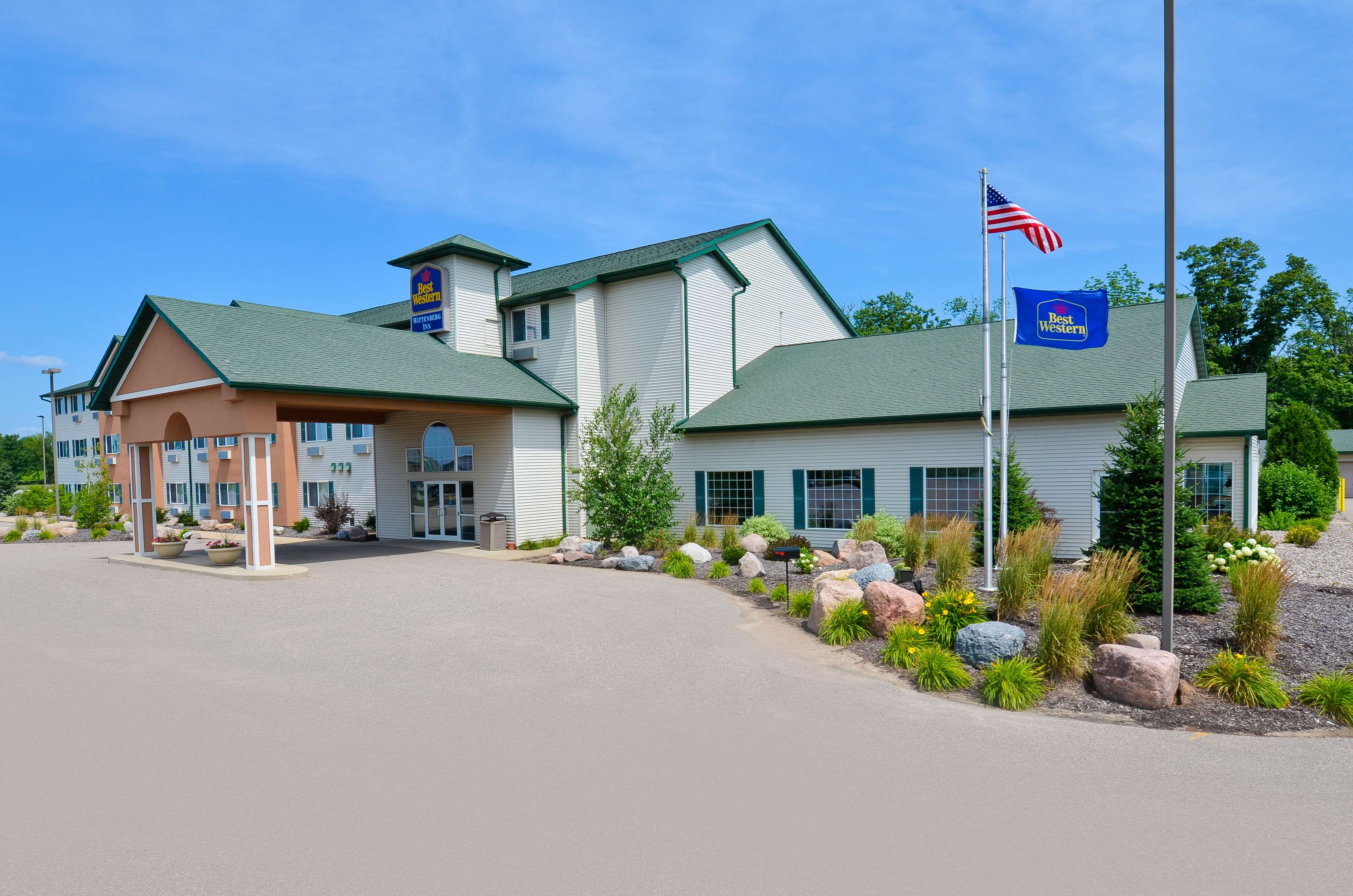 Best Western Wittenberg Inn in Wittenberg, WI (715) 2533...