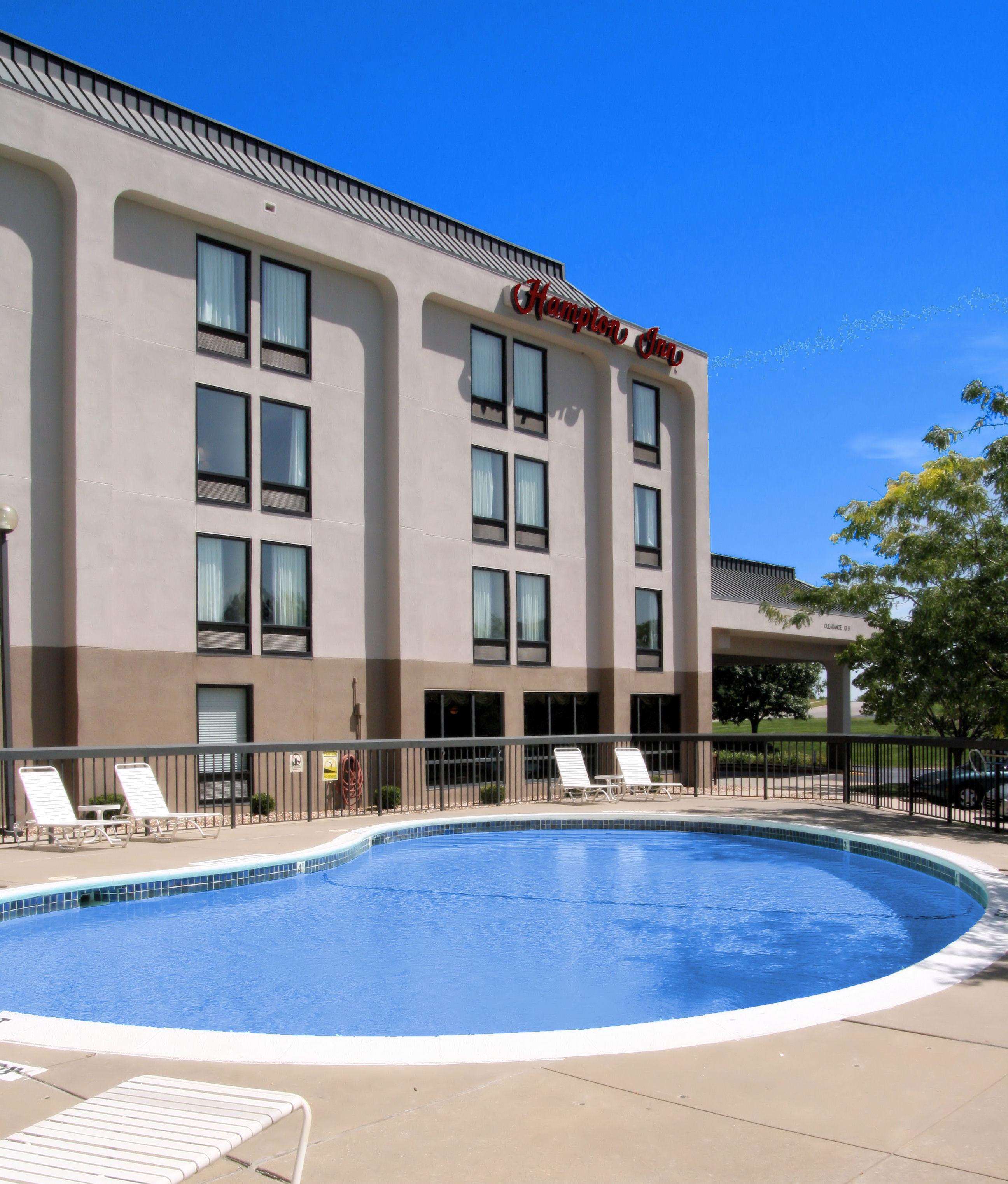 Hampton Inn Kansas City-Airport Photo