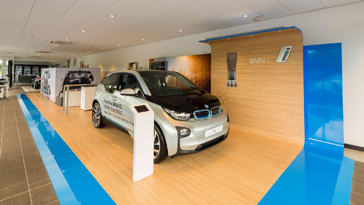 Images Stratstone BMW Derby