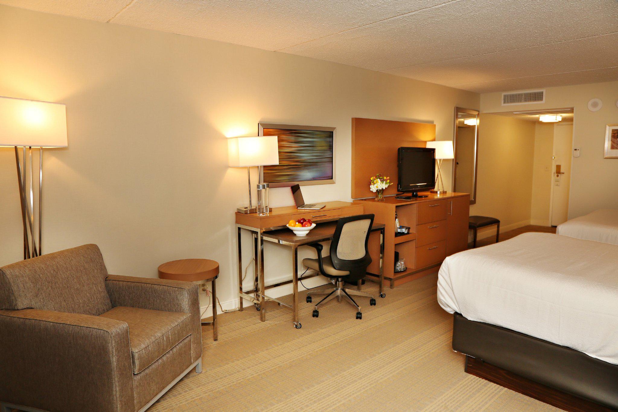 Holiday Inn Mansfield-Foxboro Area Photo