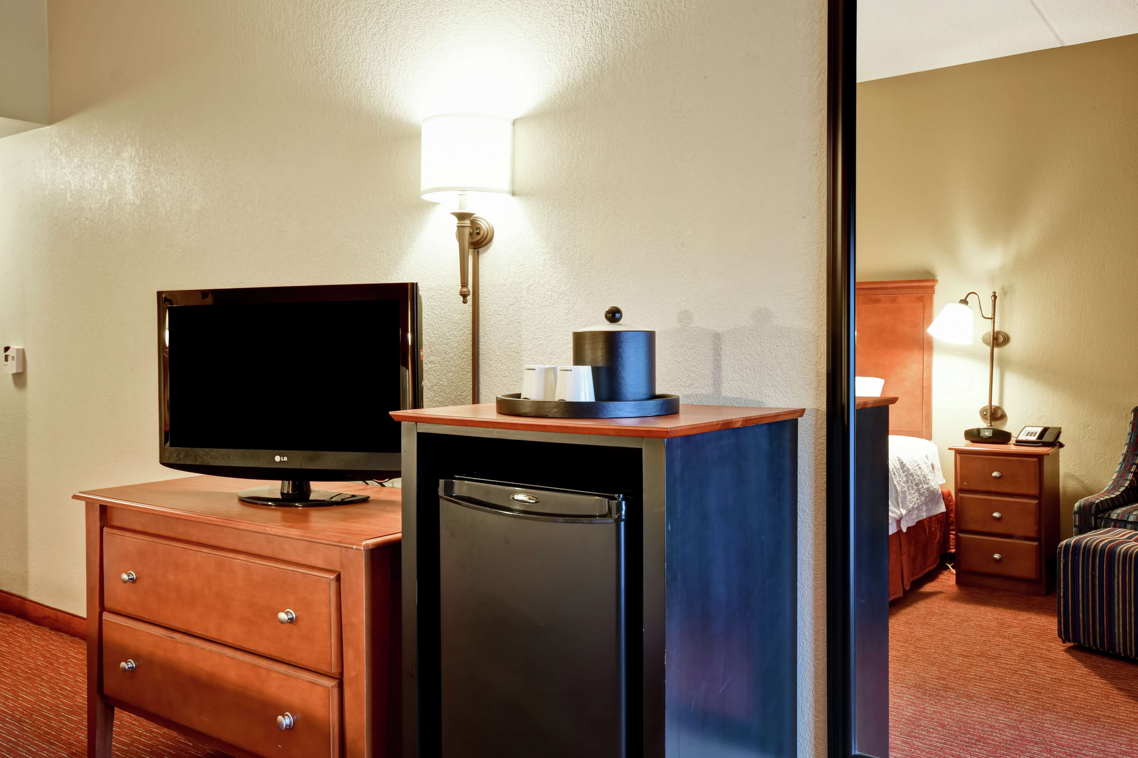 Hampton Inn Louisville-Airport Photo