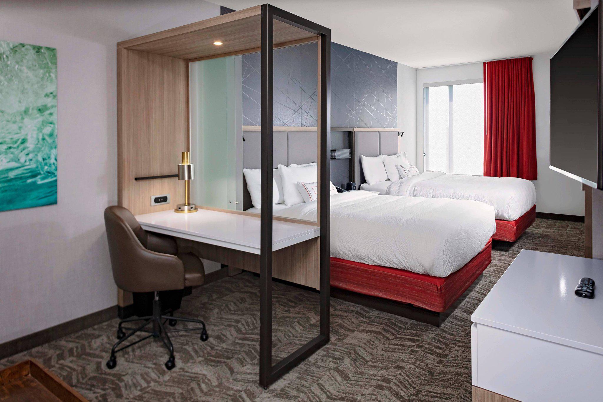 SpringHill Suites by Marriott Kansas City Plaza Photo